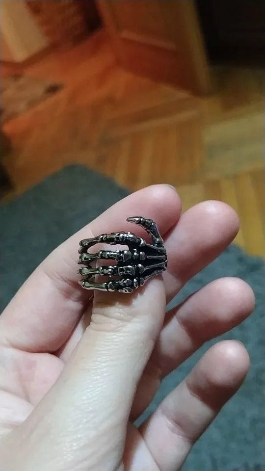 Jewelry Gothic Vintage Hand Bone Ring Size ONE SIZE - 5 Thumbnail