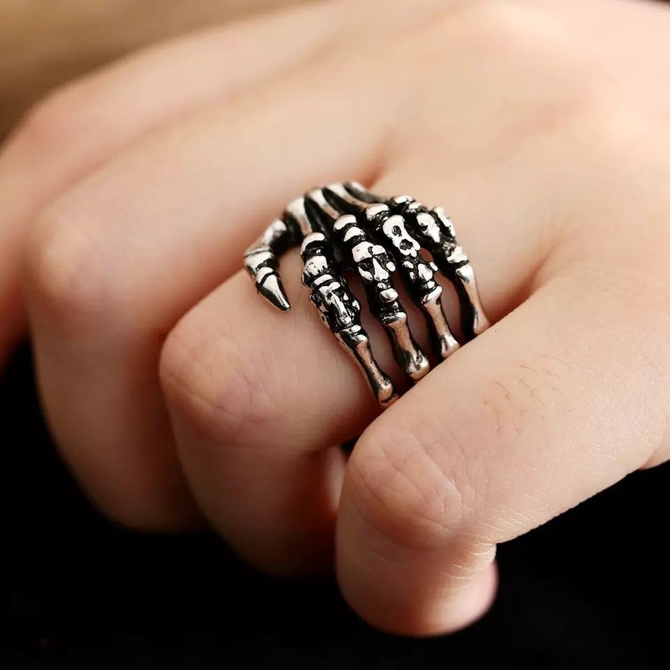 Jewelry Gothic Vintage Hand Bone Ring Size ONE SIZE - 1 Thumbnail