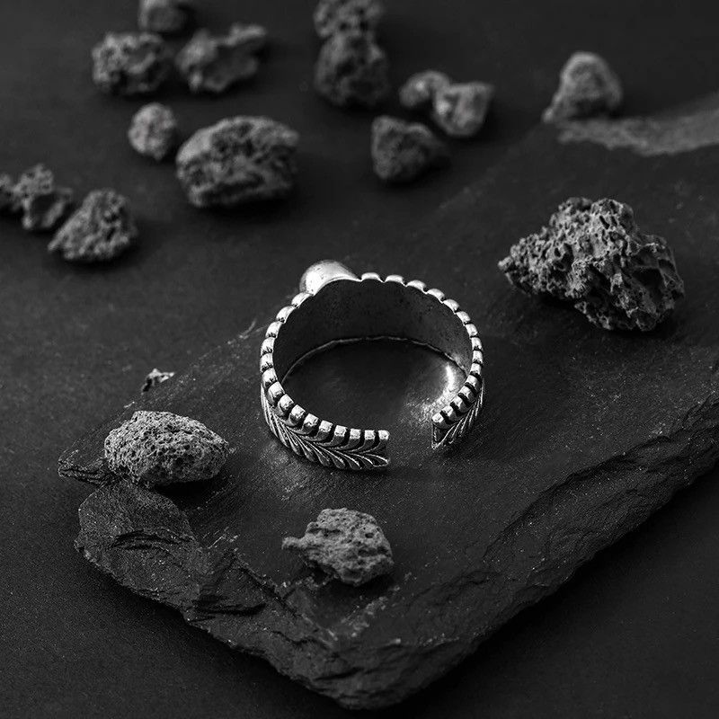 Jewelry Gothic Skull Rings Size ONE SIZE - 3 Thumbnail