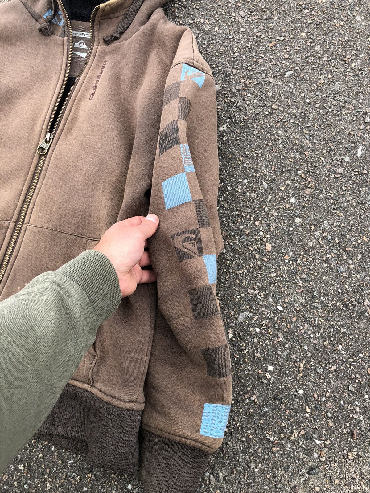 Quiksilver × Vintage Vintage Y2K Quiksilver Fleece Sun Faded Brown Zip Hoodie Size US M / EU 48-50 / 2 - 7 Thumbnail