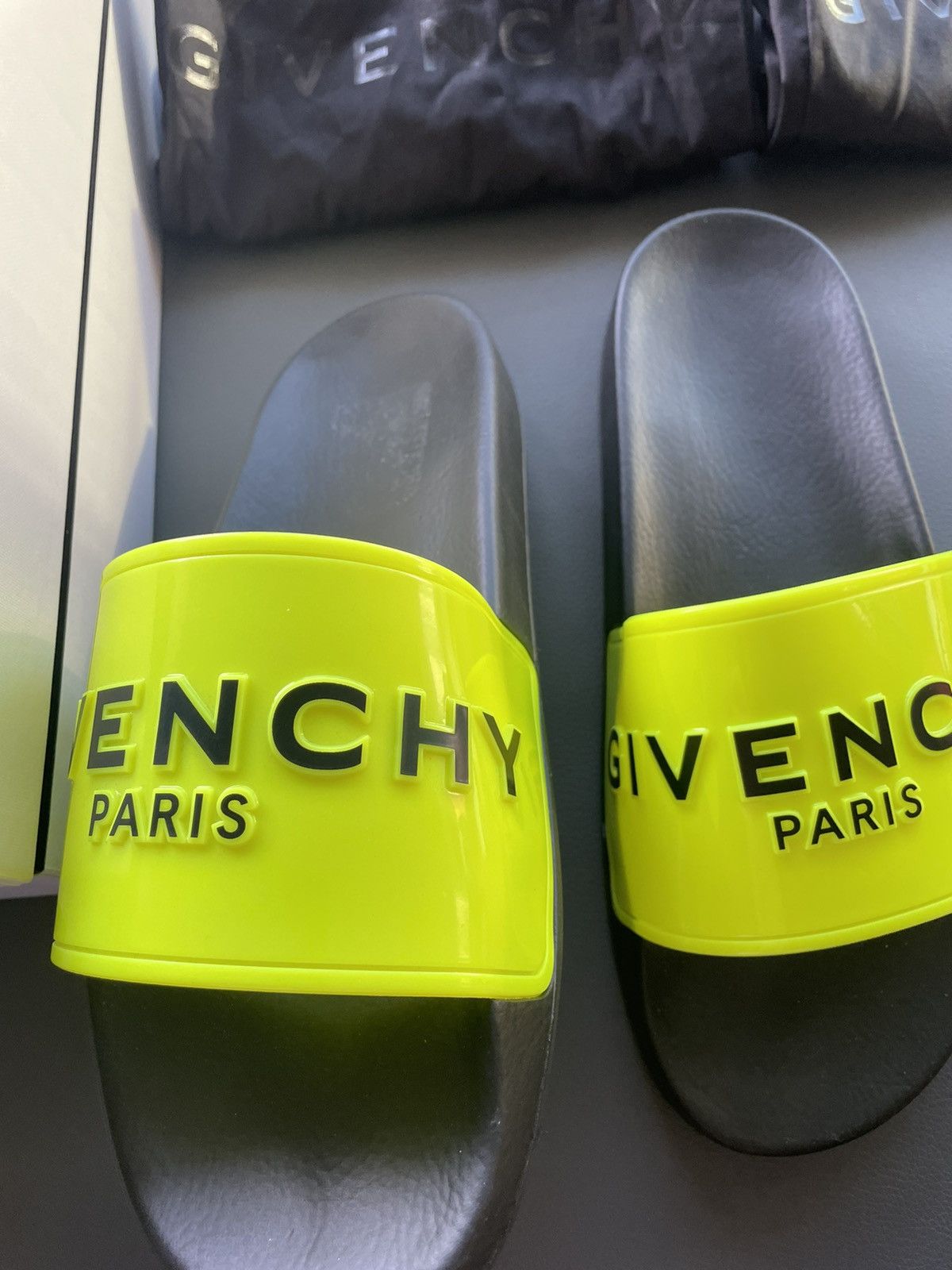 Givenchy Super Rare Brand New Runway Iconic Logo Rubber Slides Shoes Size US 10 / EU 43 - 16 Thumbnail