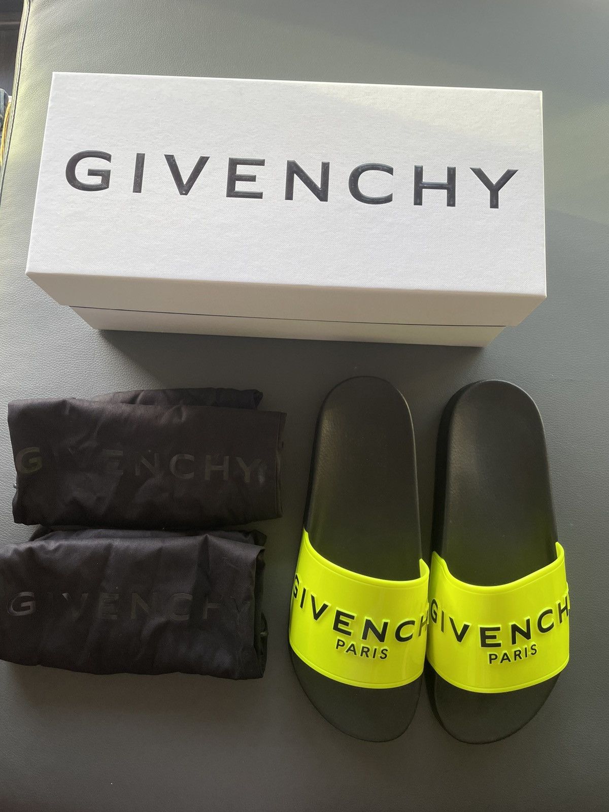 Givenchy Super Rare Brand New Runway Iconic Logo Rubber Slides Shoes Size US 10 / EU 43 - 10 Thumbnail
