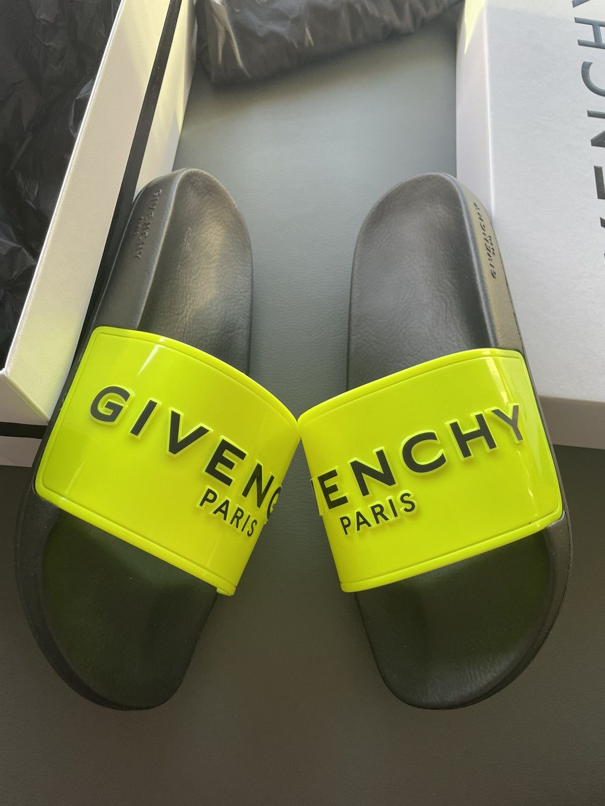 Givenchy Super Rare Brand New Runway Iconic Logo Rubber Slides Shoes Size US 10 / EU 43 - 21 Thumbnail