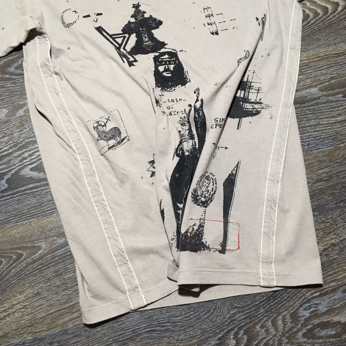 Vintage STATES OF SAINTS Religion Politics T-shirt Size US L / EU 52-54 / 3 - 3 Thumbnail