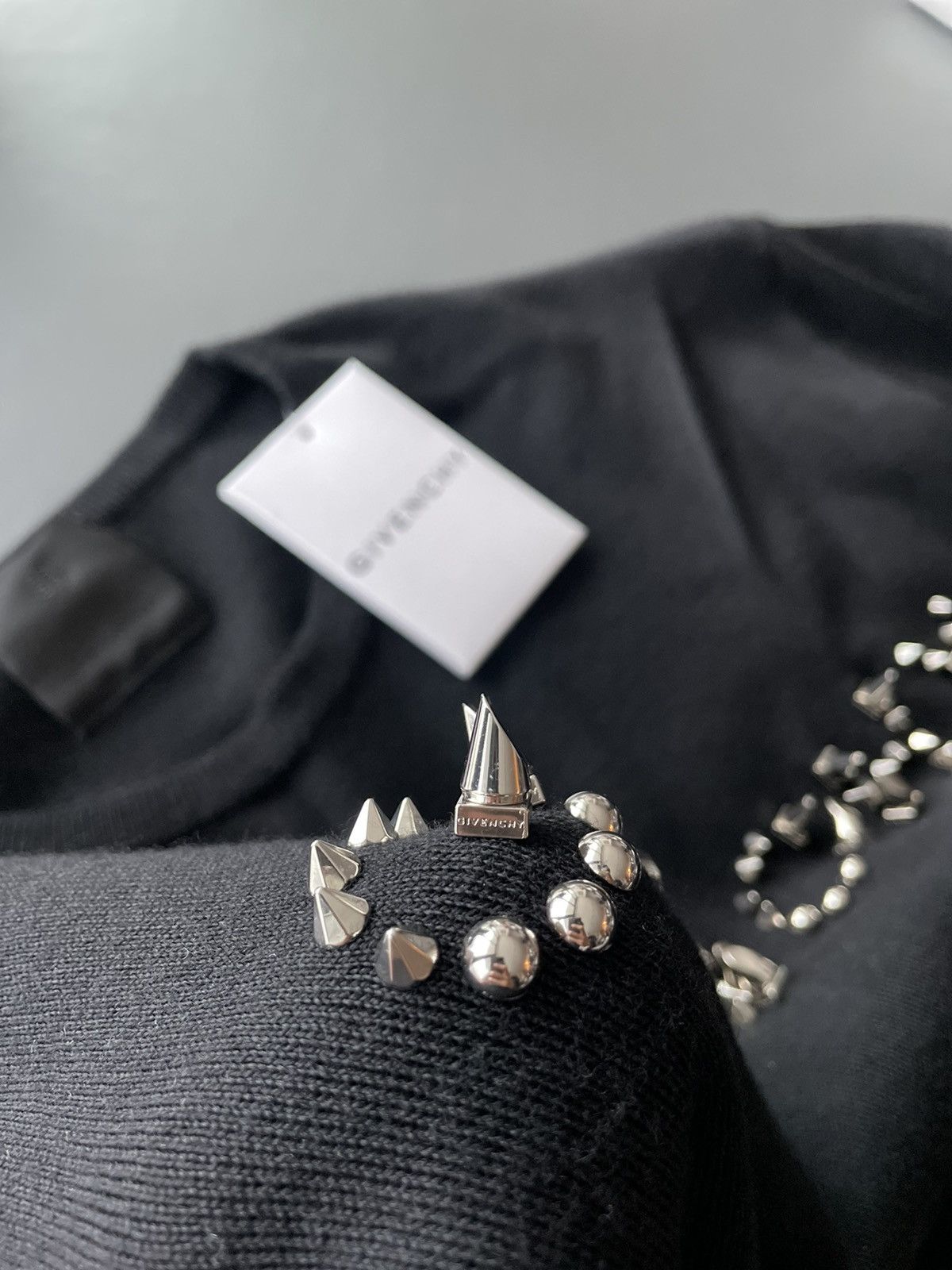 Givenchy Rare $1,650 Runway Brand New Limited Studded Crewneck Shirt Size US L / EU 52-54 / 3 - 15 Thumbnail