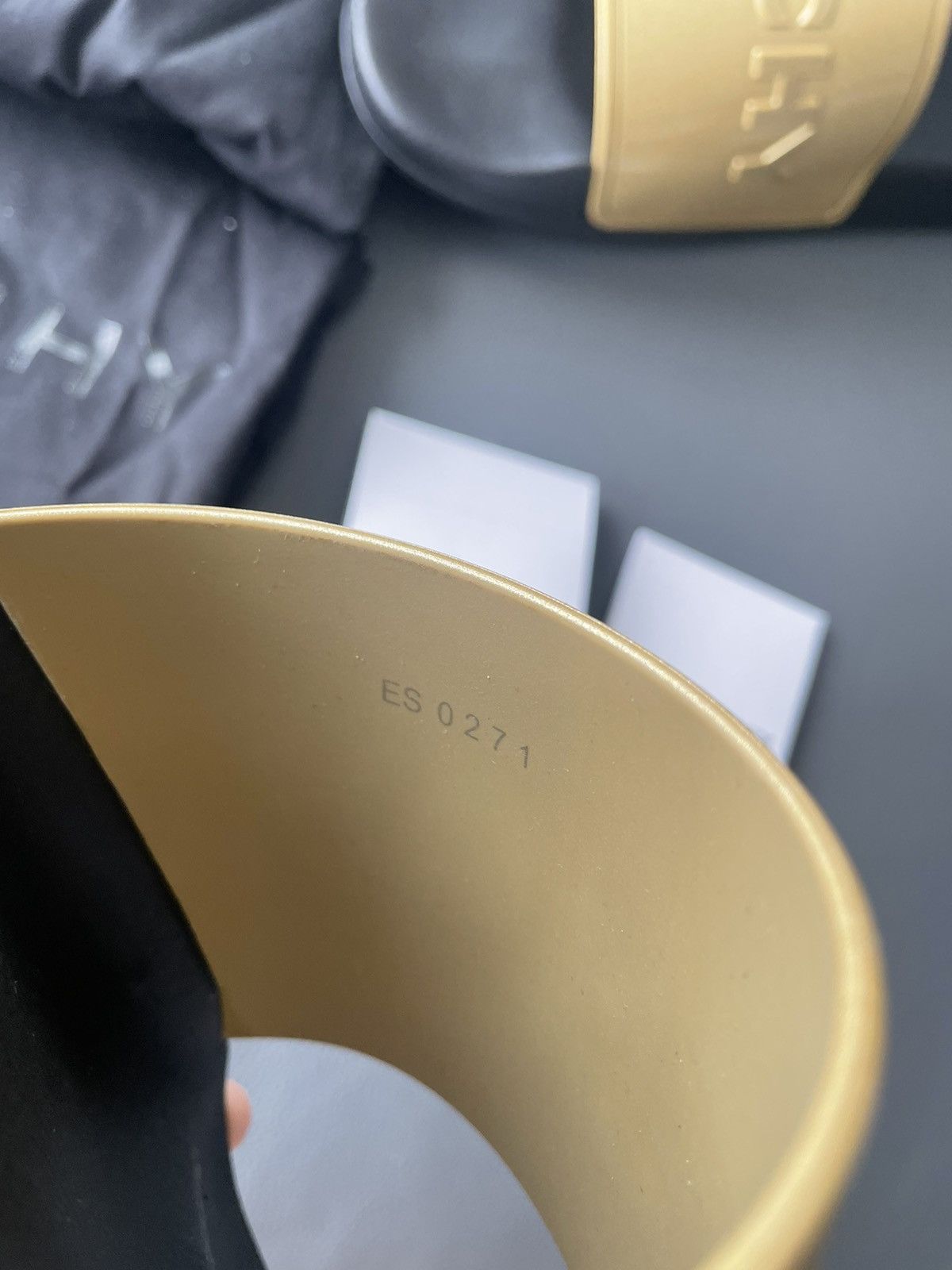 Givenchy Runway Limited Iconic BrandNew Givenchy Logo Slipper Slides Size US 10 / EU 43 - 8 Thumbnail