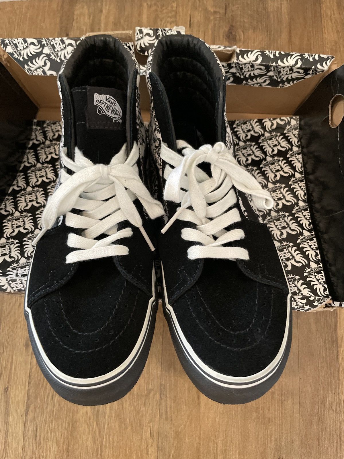 Neighborhood × Supreme × Vans Sk8-Hi vans supreme neighborhood Size US 9 / EU 42 - 4 Thumbnail