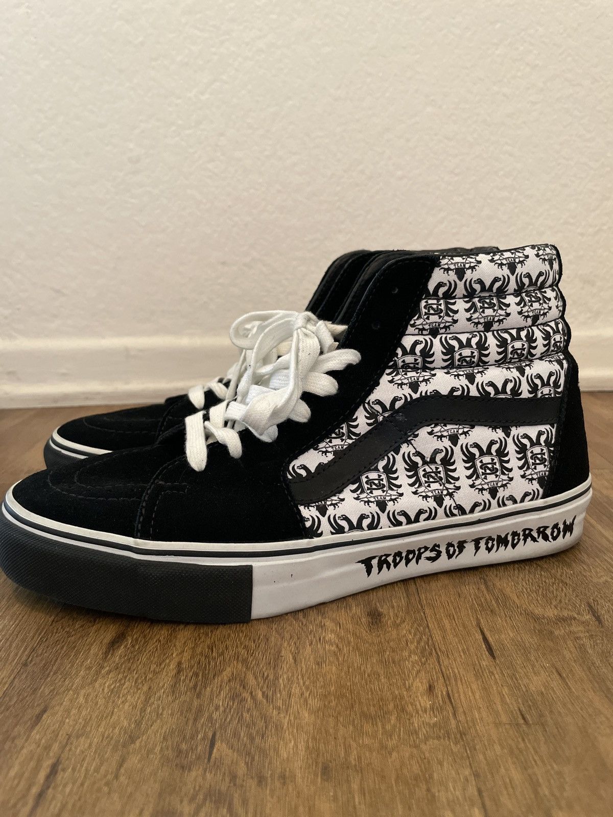 Neighborhood × Supreme × Vans Sk8-Hi vans supreme neighborhood Size US 9 / EU 42 - 6 Thumbnail