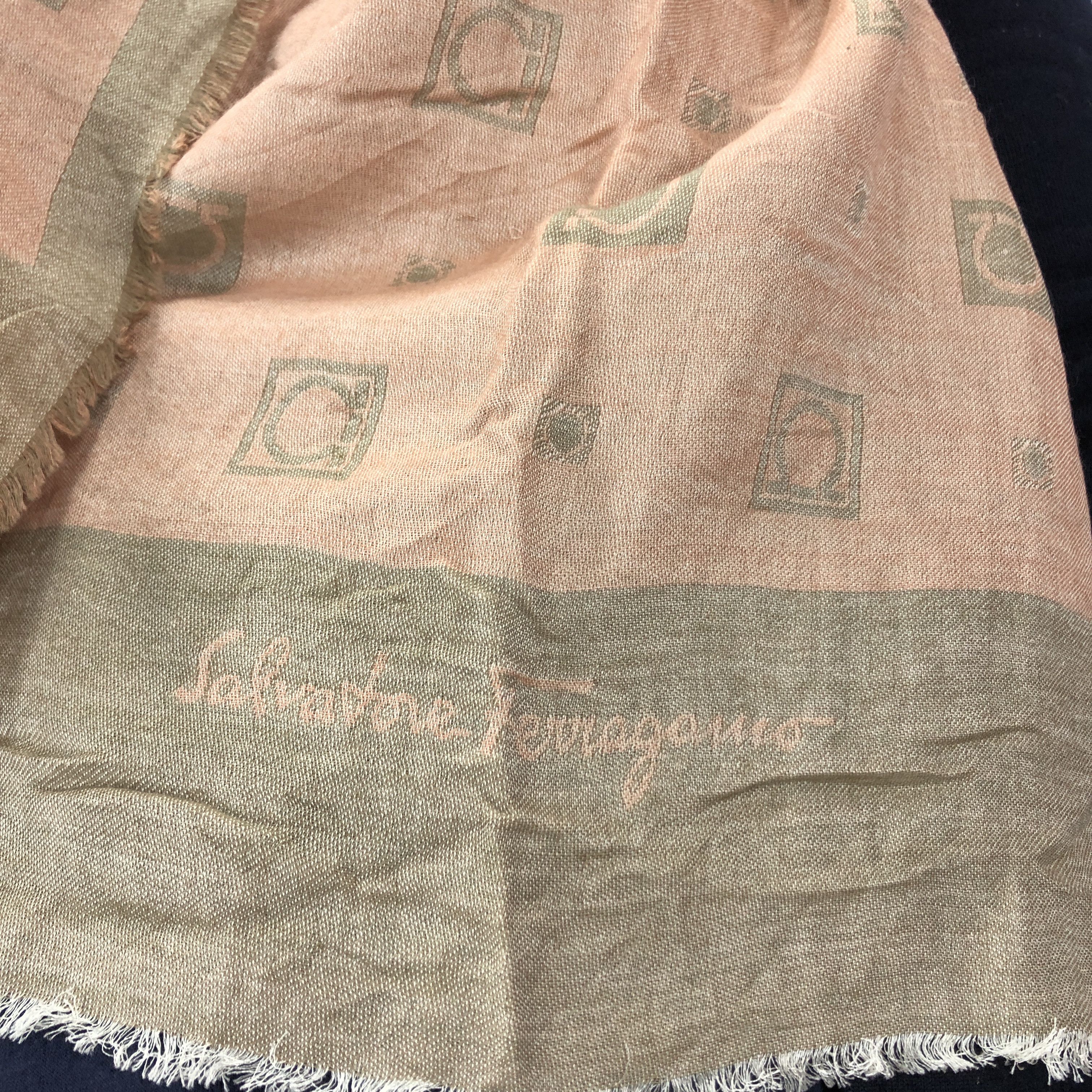 Salvatore Ferragamo FERRAGAMO Silk Wool Scarf Muffler #0952/AG Size ONE SIZE - 3 Thumbnail
