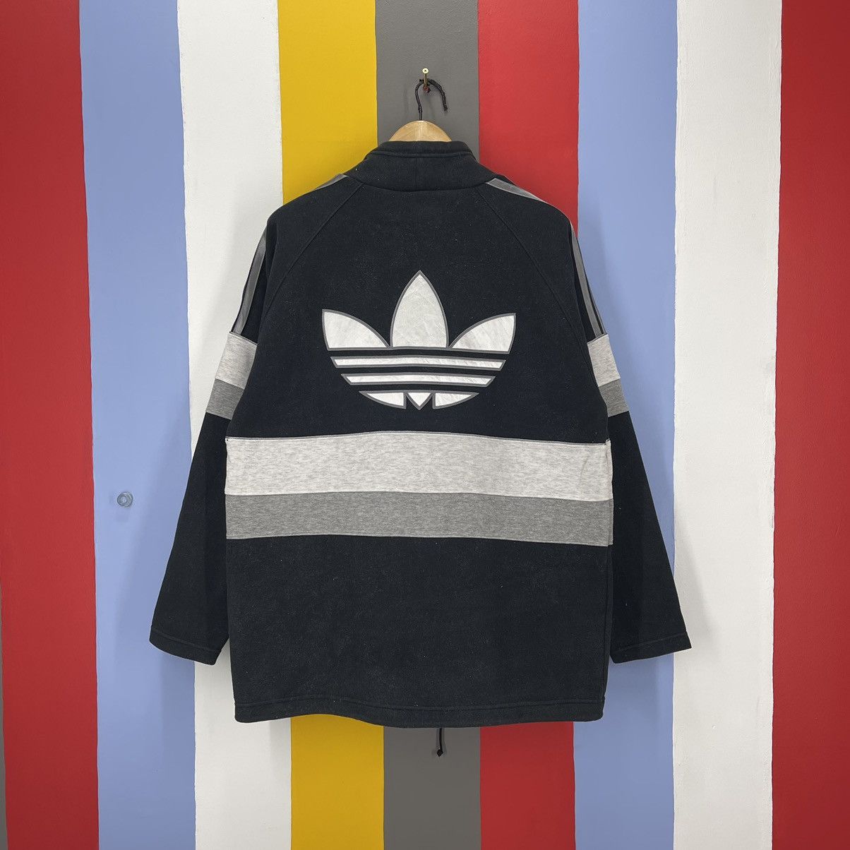 Adidas 90s Vintage ADIDAS Sweatshirt Rare Design #065-104 Size US L / EU 52-54 / 3 - 1 Thumbnail