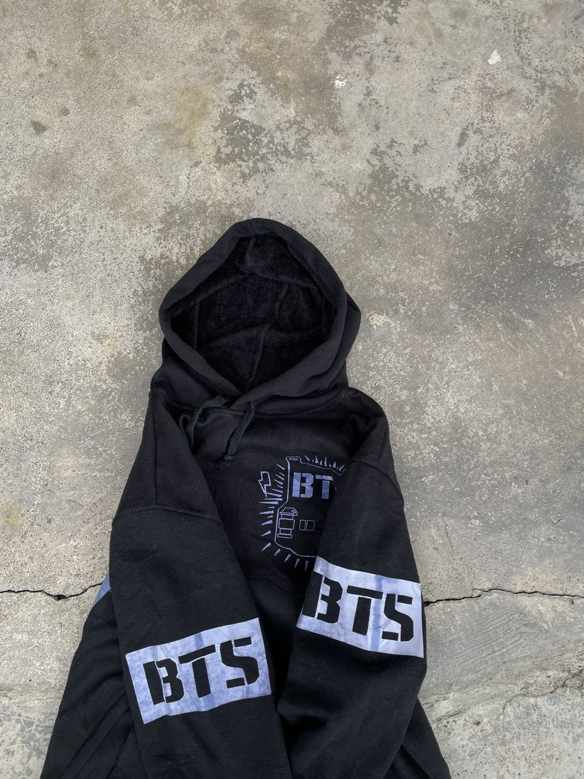 Band Tees BTS KOREAN JIN 92 HOODIE Size US M / EU 48-50 / 2 - 4 Thumbnail