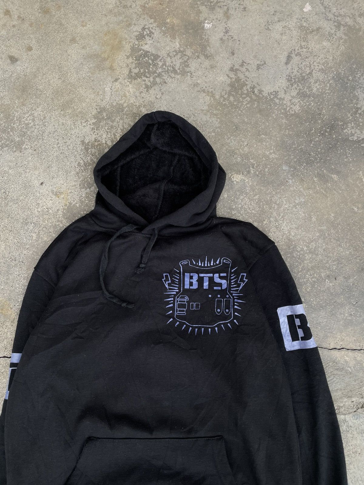 Band Tees BTS KOREAN JIN 92 HOODIE Size US M / EU 48-50 / 2 - 3 Thumbnail