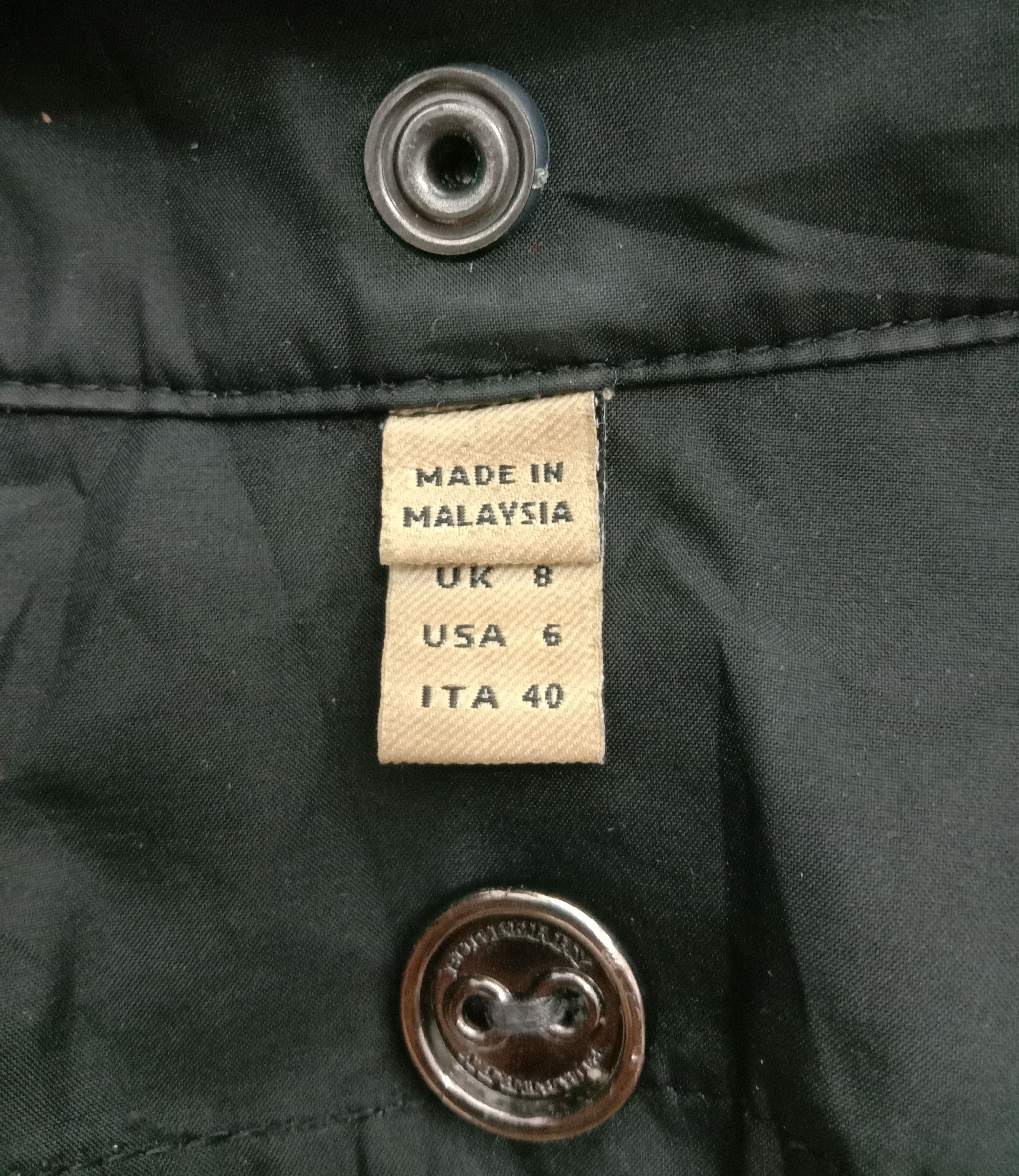 Burberry Vintage Burberry Black Trench Coat Size US M / EU 48-50 / 2 - 23 Thumbnail