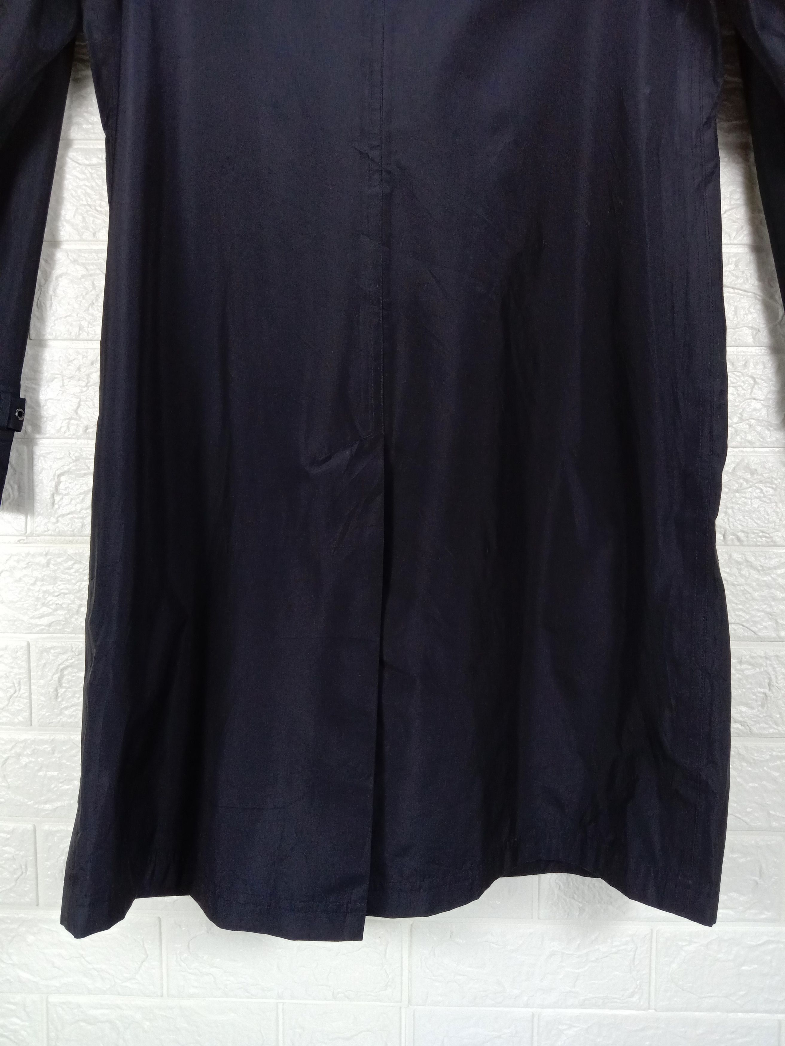 Burberry Vintage Burberry Black Trench Coat Size US M / EU 48-50 / 2 - 7 Thumbnail