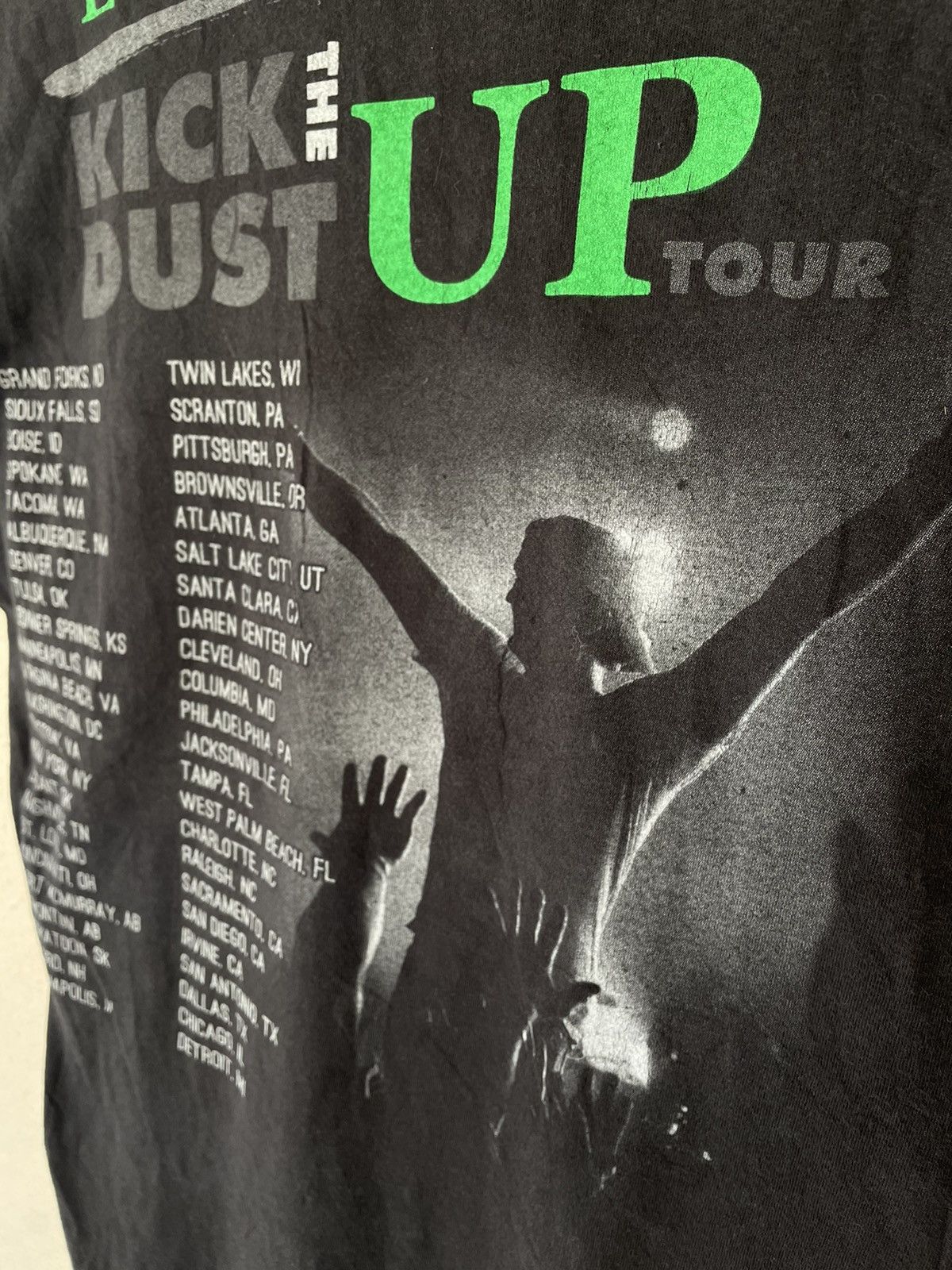 Band Tees LUKE BRYAN KICK THE DUST UP TOUR TEE Size US S / EU 44-46 / 1 - 8 Thumbnail