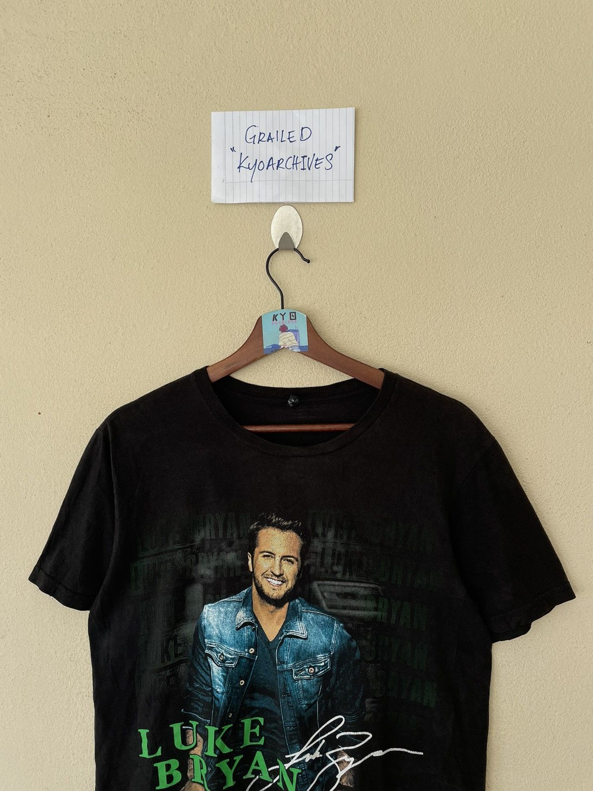 Band Tees LUKE BRYAN KICK THE DUST UP TOUR TEE Size US S / EU 44-46 / 1 - 5 Thumbnail