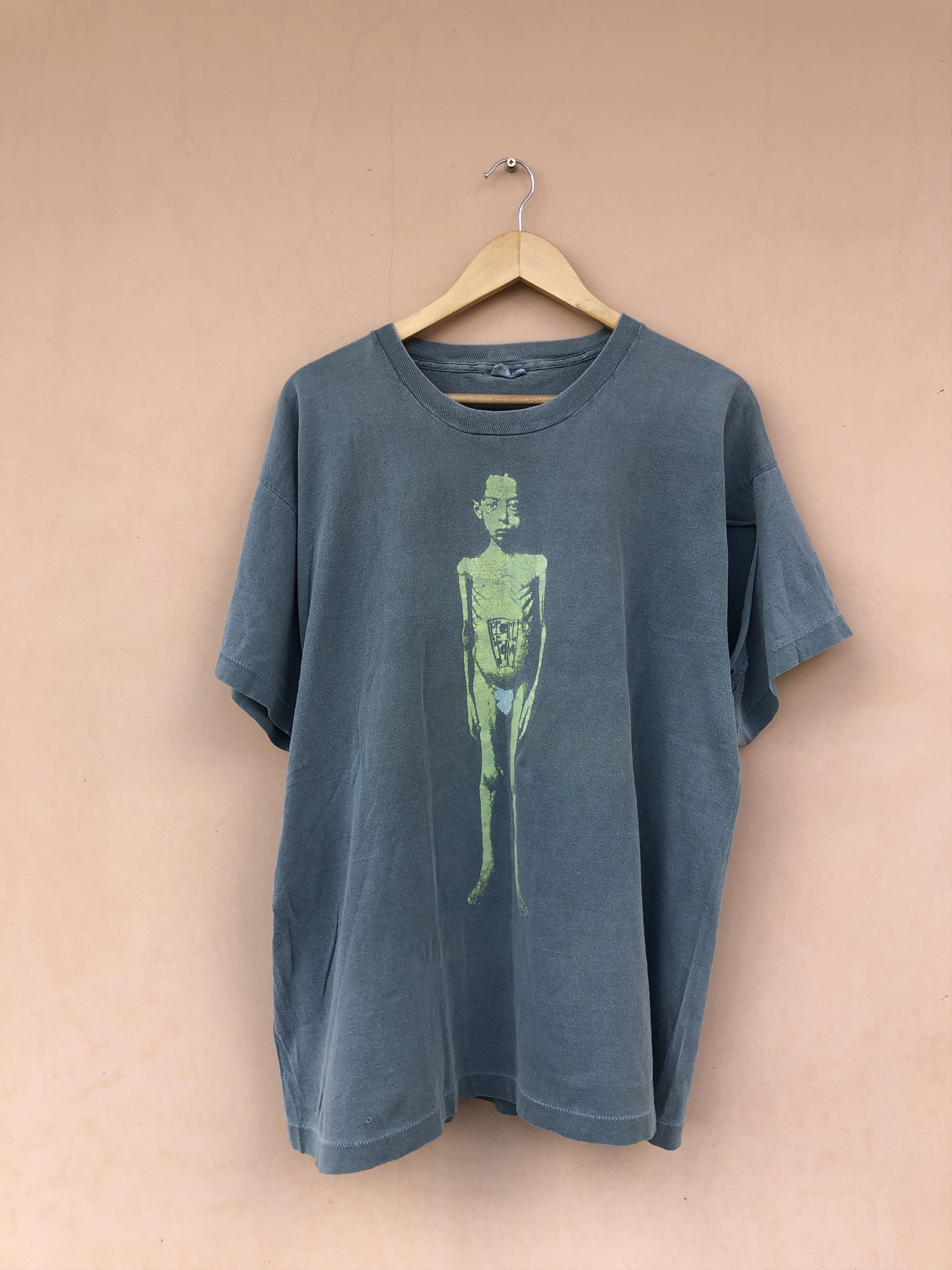 Band Tees Vintage 90s Pearl Jam Future (Red Hot Chili Peppers) Size US XL / EU 56 / 4 - 3 Thumbnail