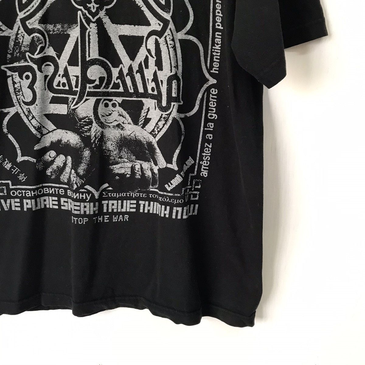 Japanese Brand Stop the war brahman an ideal for living art gallery tshirt Size US L / EU 52-54 / 3 - 6 Thumbnail