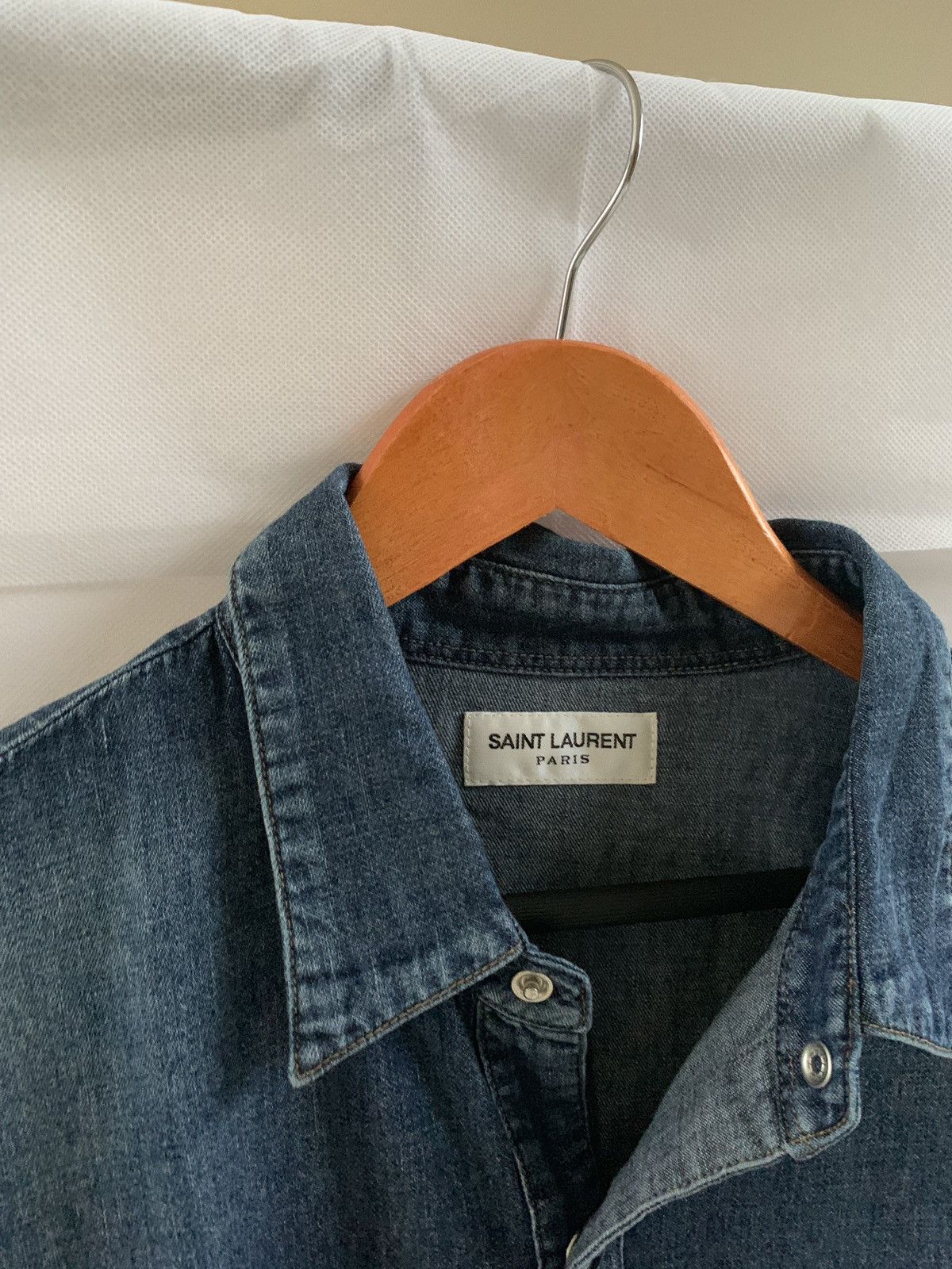 Saint Laurent Paris Denim Button Up in Medium Vintage Blue Size US S / EU 44-46 / 1 - 6 Thumbnail