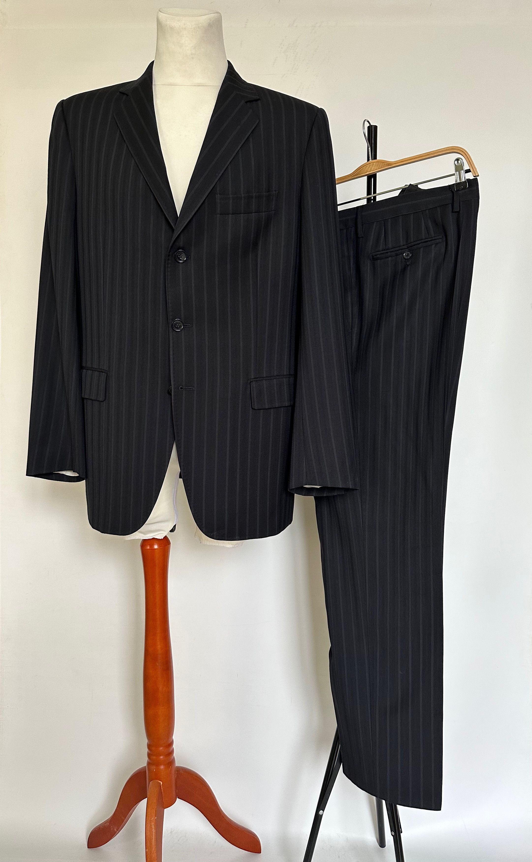 Dolce & Gabbana Dolce Gabbana Wool Suit black striped US 42R Classic Size 42R - 1 Thumbnail