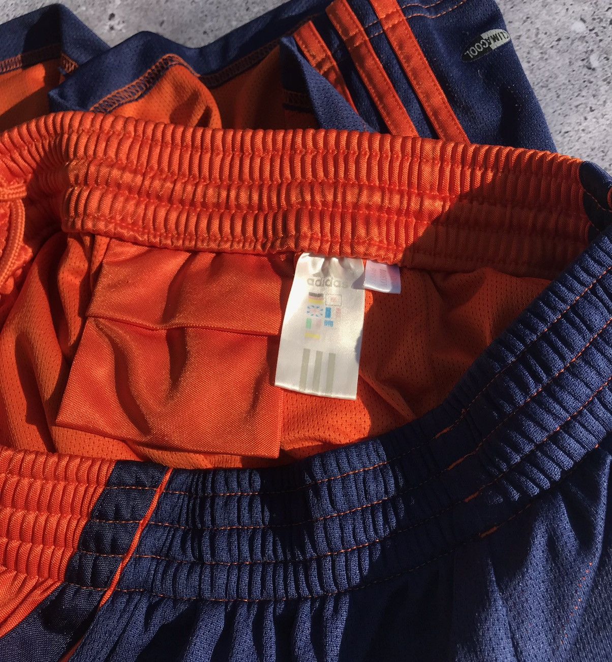 Adidas × NBA × Vintage Adidas Vintage Y2K Basketball Shorts Size US 34 / EU 50 - 10 Thumbnail