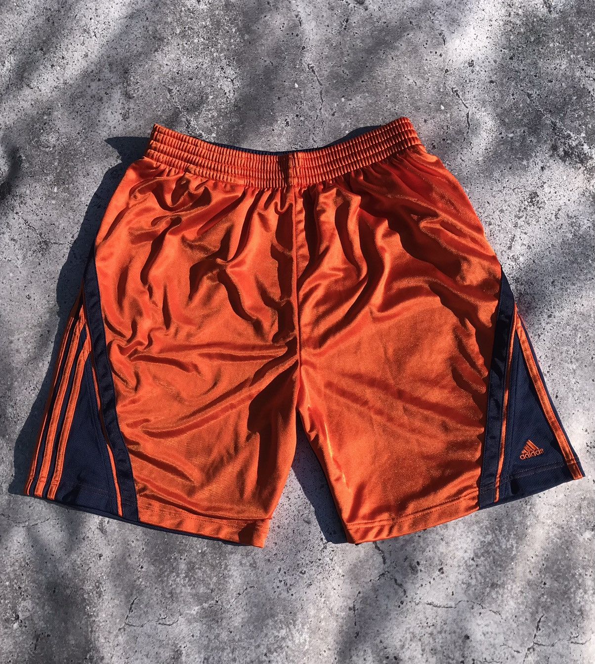 Adidas × NBA × Vintage Adidas Vintage Y2K Basketball Shorts Size US 34 / EU 50 - 3 Thumbnail