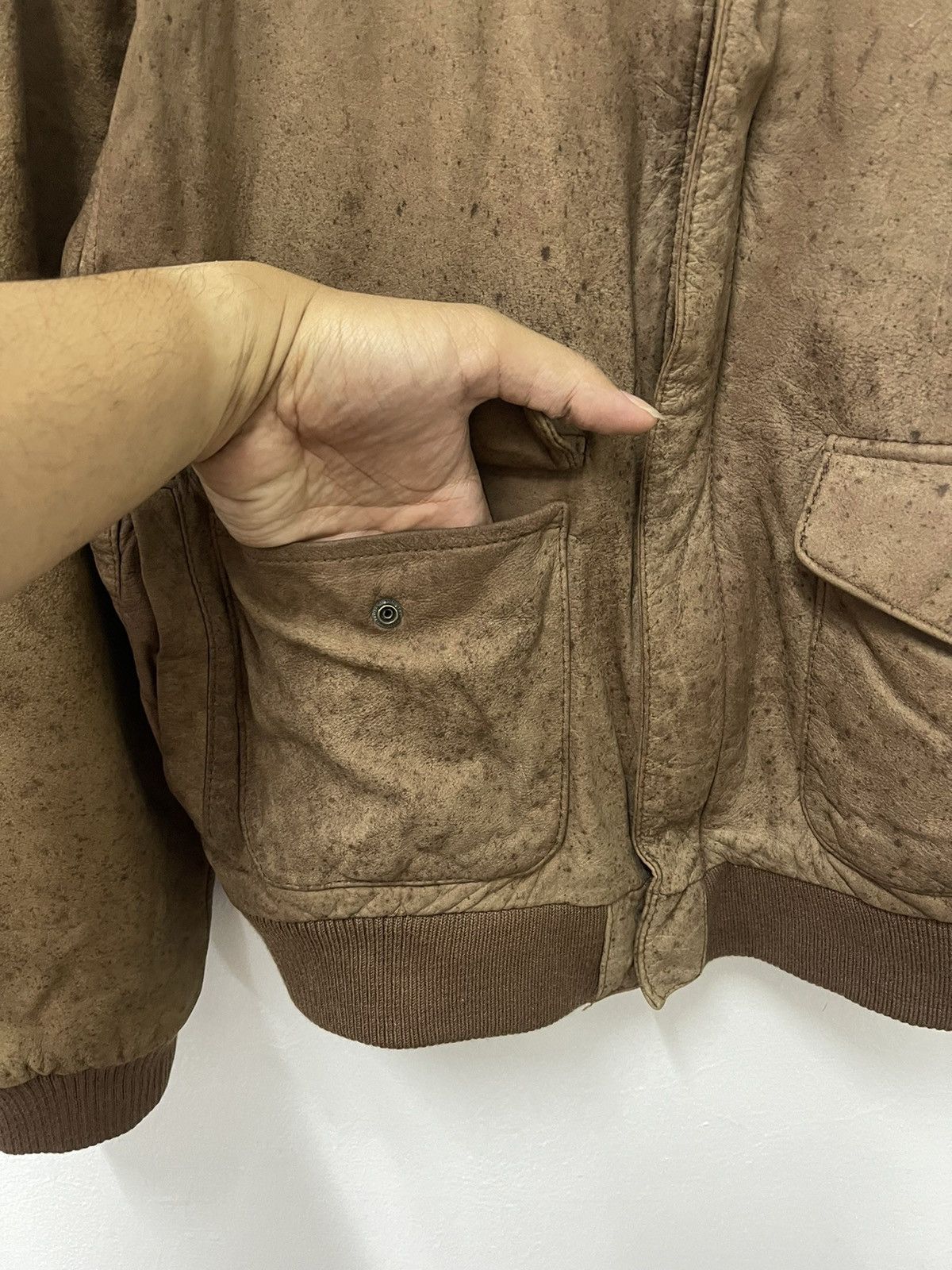 Vintage Vintage Leather Jacket Zipper Up Bomber Style Size US M / EU 48-50 / 2 - 5 Thumbnail