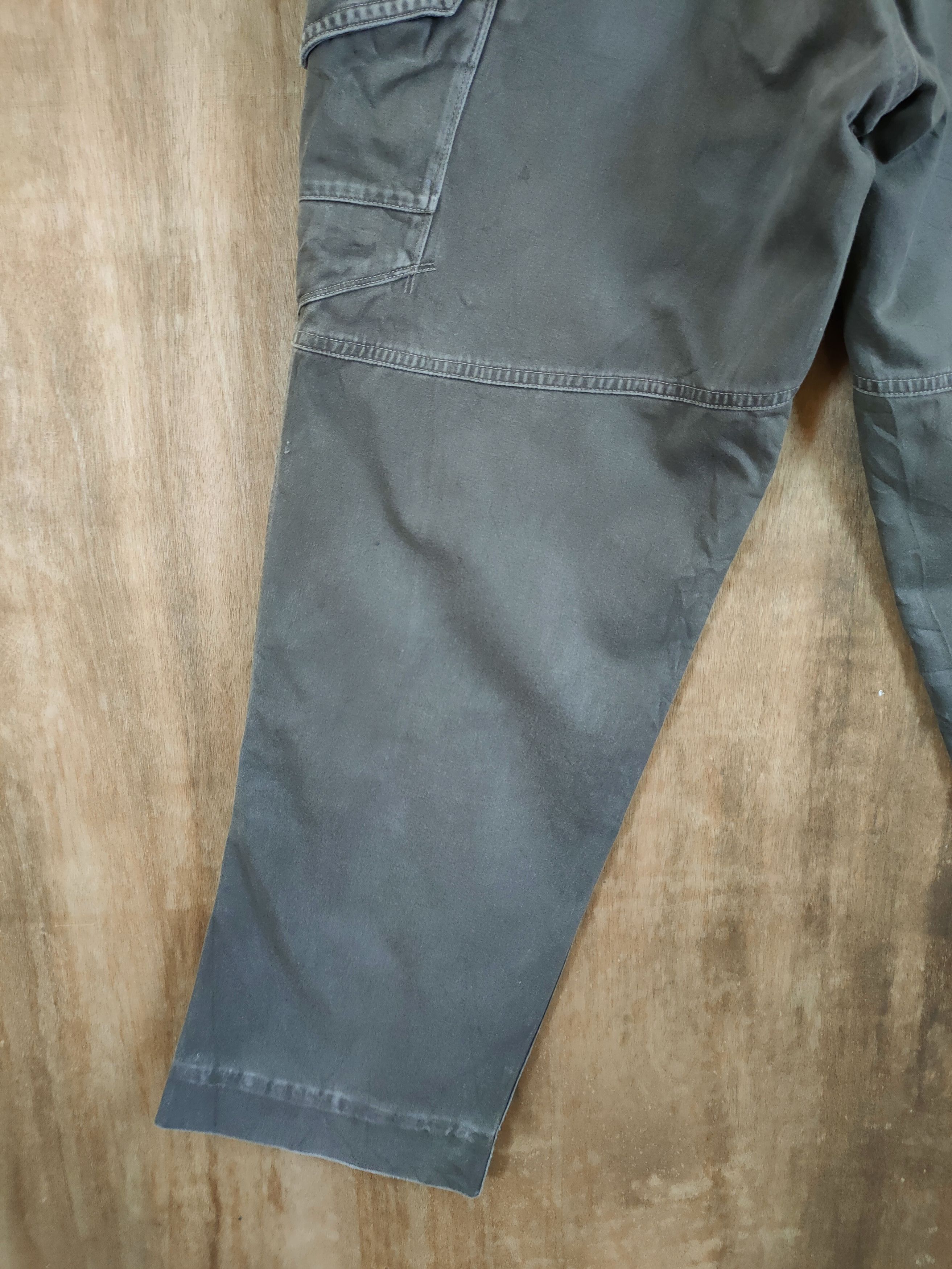 Japanese Brand Vice United distressed multipocket cargo pants #46-838 Size US 33 - 9 Thumbnail