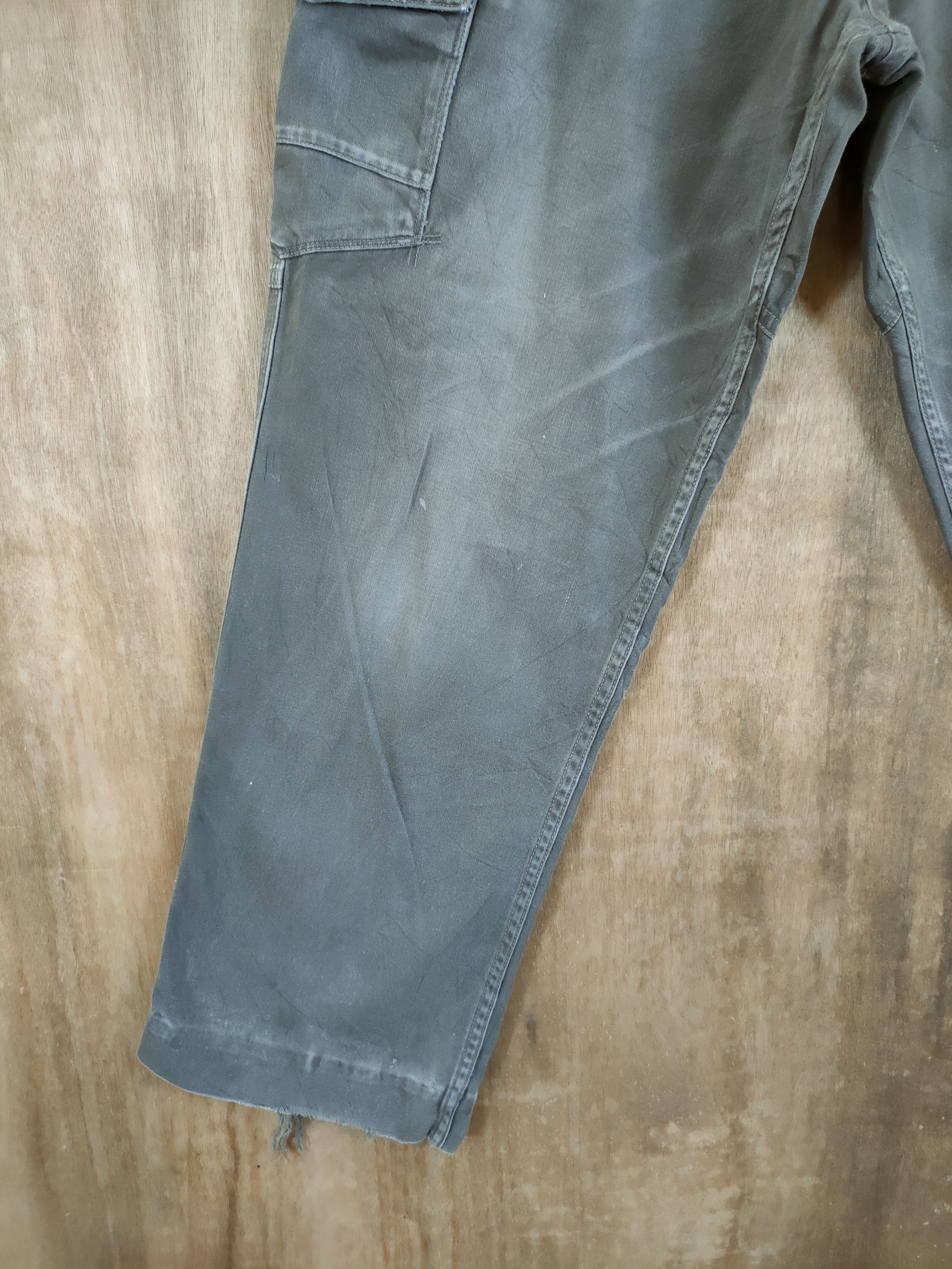 Japanese Brand Vice United distressed multipocket cargo pants #46-838 Size US 33 - 2 Thumbnail