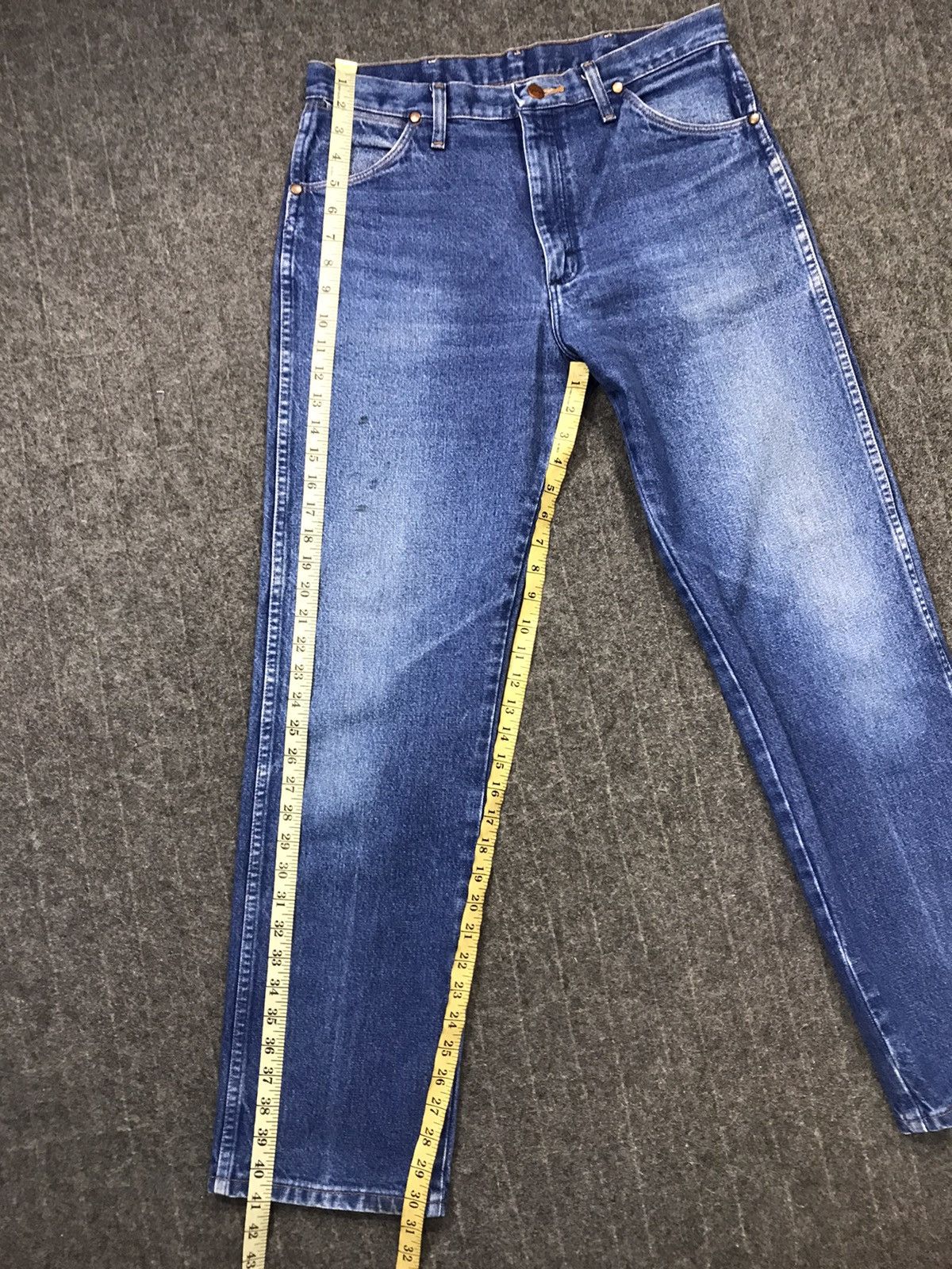 Vintage × Wrangler Vintage Wrangler Workwear Light Wash Jeans Size US 32 / EU 48 - 18 Thumbnail