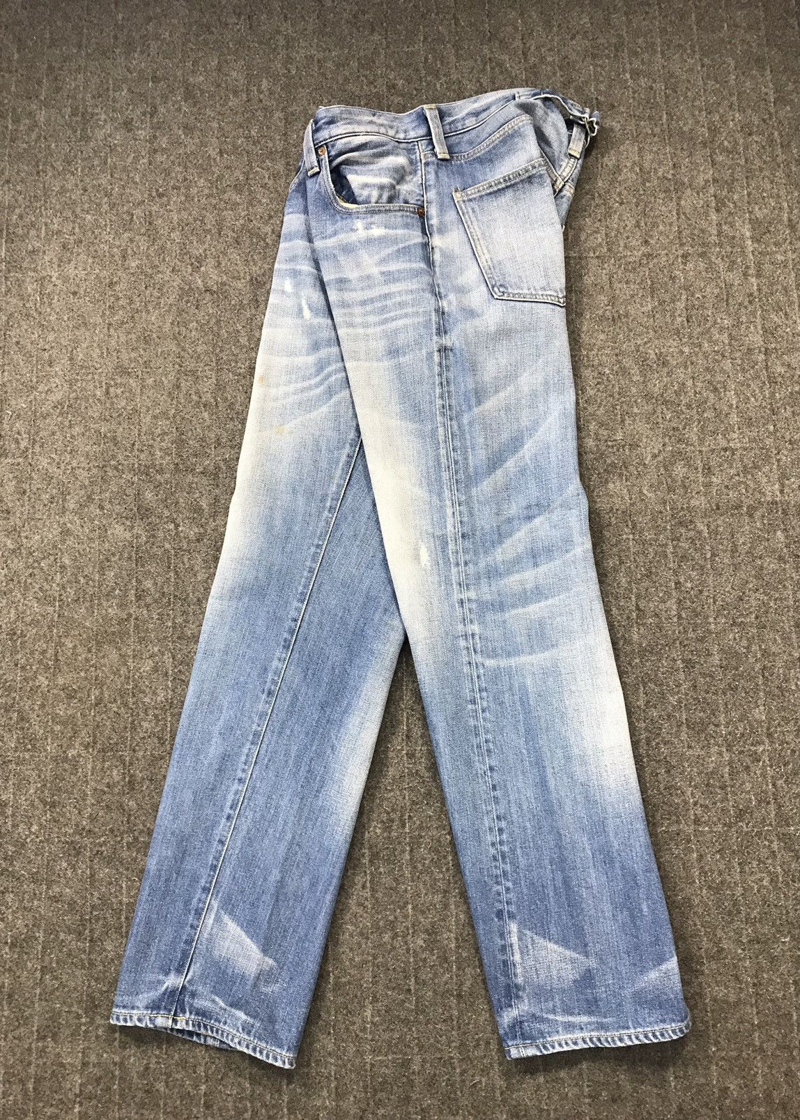 Japanese Brand Vintage Red Card Light Wash Bucket Back Denim Jeans Size US 32 / EU 48 - 13 Thumbnail