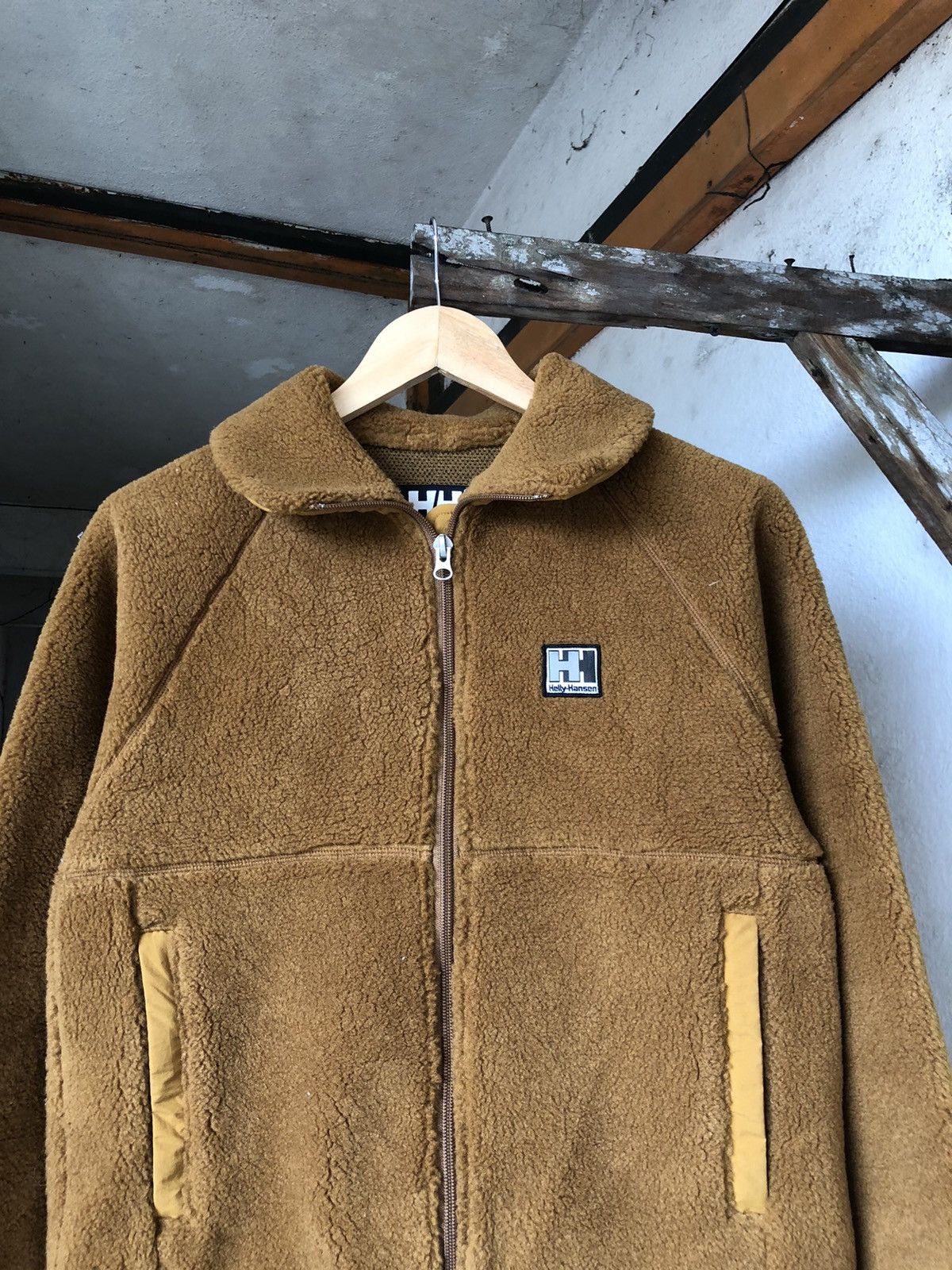 Helly Hansen Rare❗️Brown Helly Hansen Deep Pile Fleece Sherpa Jacket Size M / US 6-8 / IT 42-44 - 2 Thumbnail