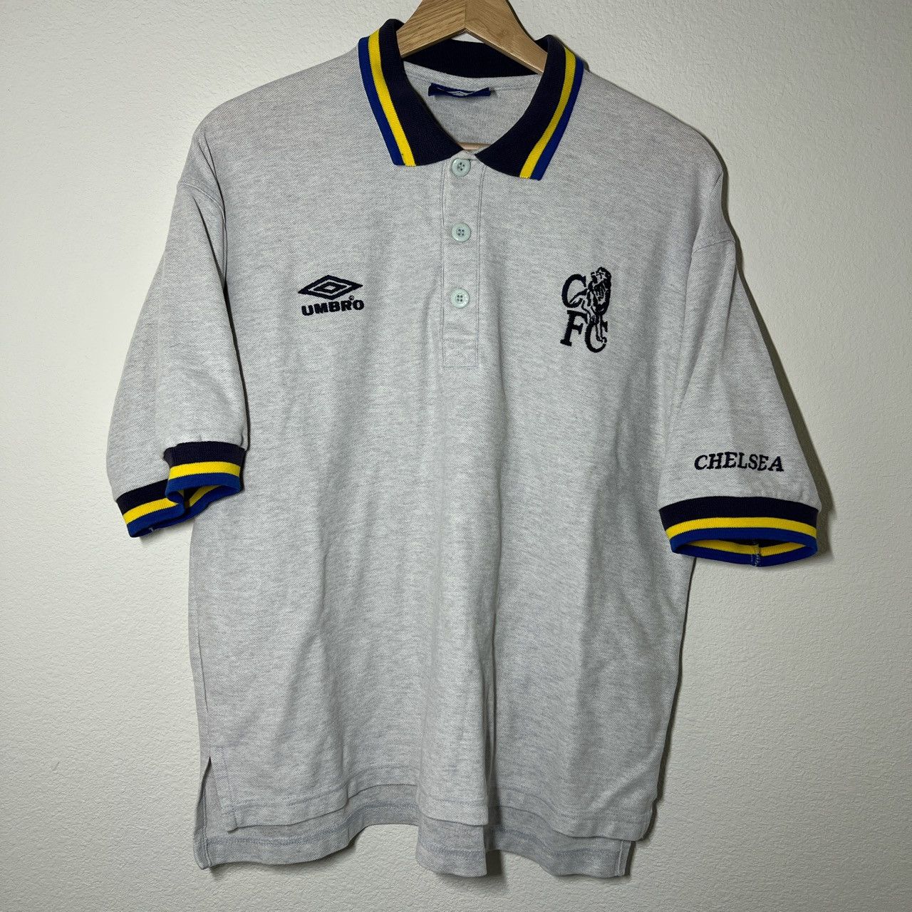 Maillots de foot vintage / rétro - The Football Market - Maillot vintage extérieur Chelsea #11