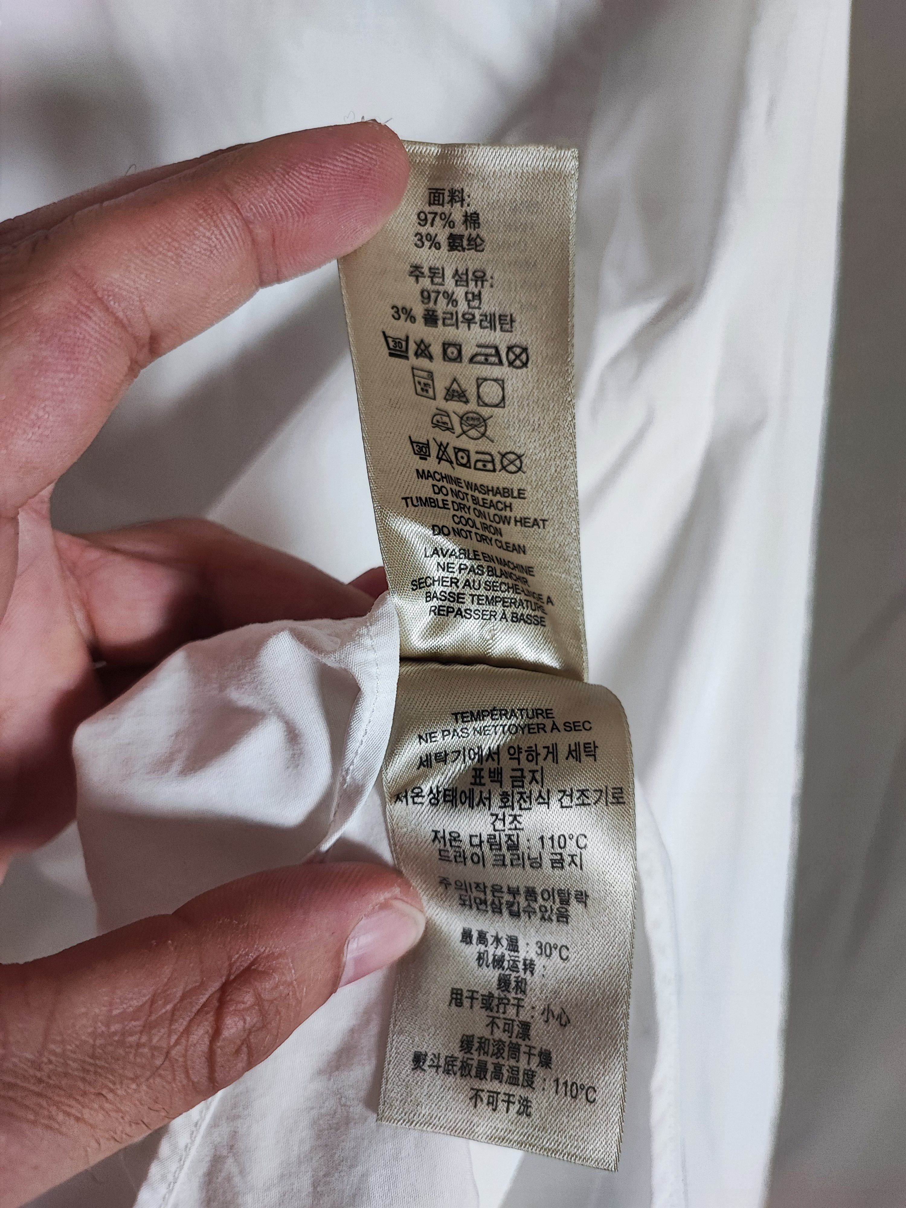 Burberry 🔥Burberry shirt M (S/M/L/XL available)🔥 Size US M / EU 48-50 / 2 - 5 Thumbnail