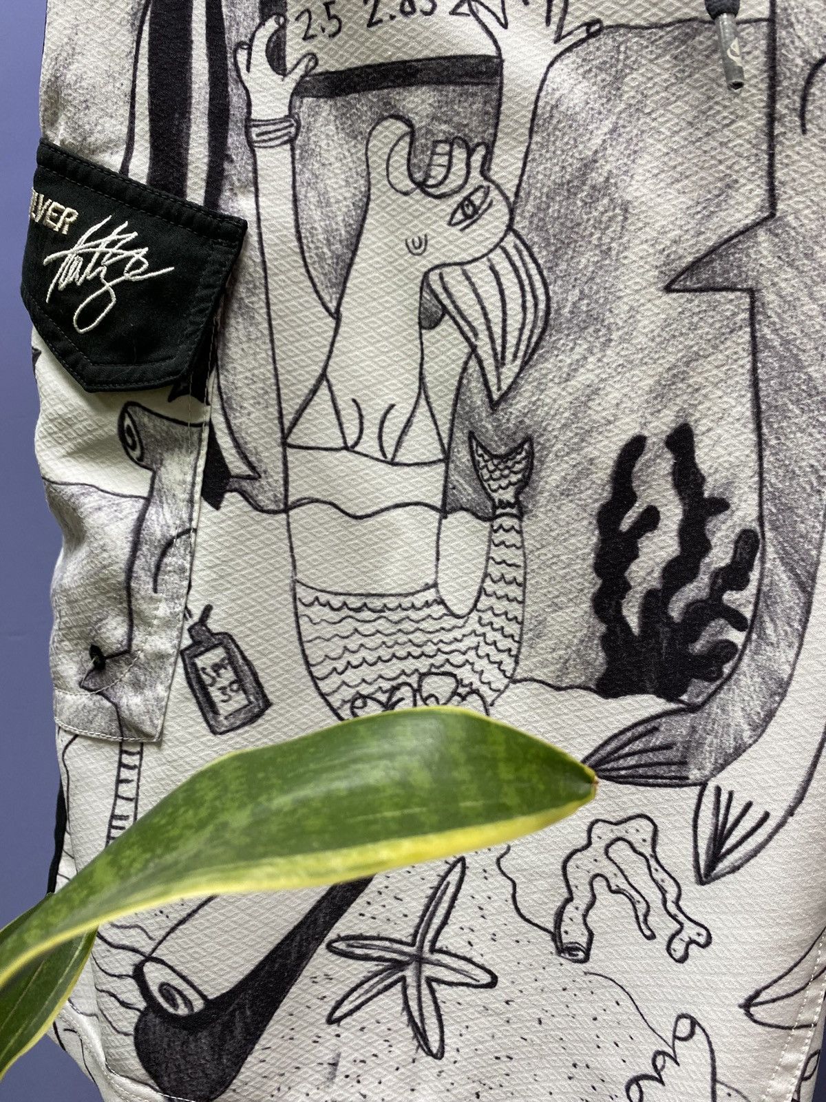 Quiksilver Rare Quicksilver Aritz Aranburu BoardShorts SwimWear graphic Size US 34 / EU 50 - 9 Thumbnail