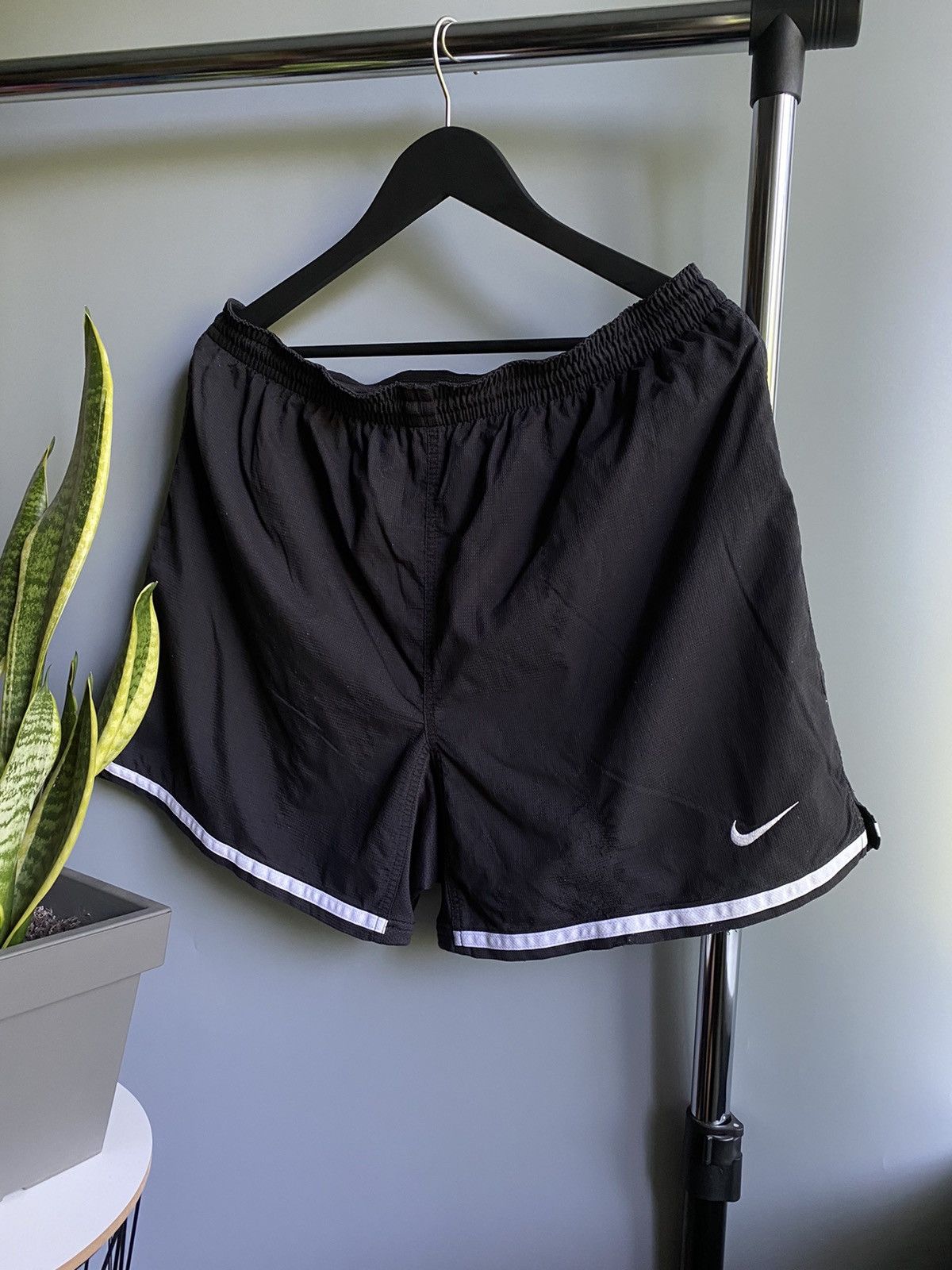 Nike × Vintage Nike Vintage Shorts 90’s Black Men’s XL size Logo Swoosh Size US 34 / EU 50 - 2 Thumbnail