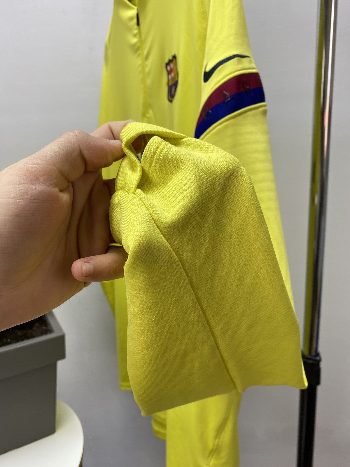 Other FC Barcelona Strike Training Long Sleeve Top 1/4 zip Men’s Size US XXL / EU 58 / 5 - 18 Thumbnail