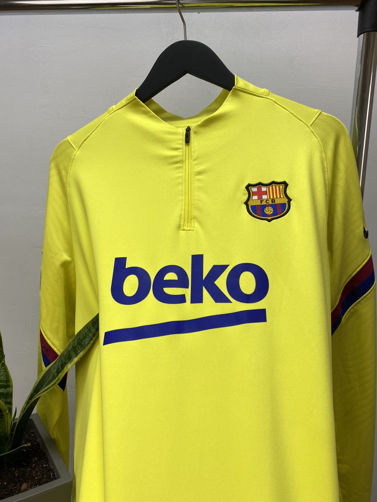 Other FC Barcelona Strike Training Long Sleeve Top 1/4 zip Men’s Size US XXL / EU 58 / 5 - 7 Thumbnail