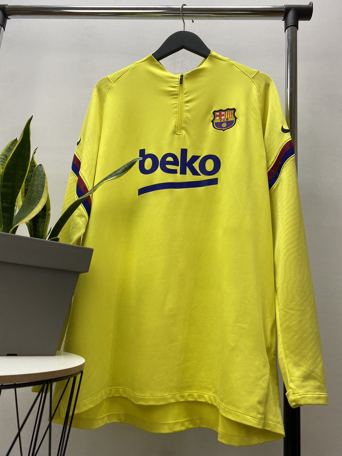 Other FC Barcelona Strike Training Long Sleeve Top 1/4 zip Men’s Size US XXL / EU 58 / 5 - 2 Thumbnail