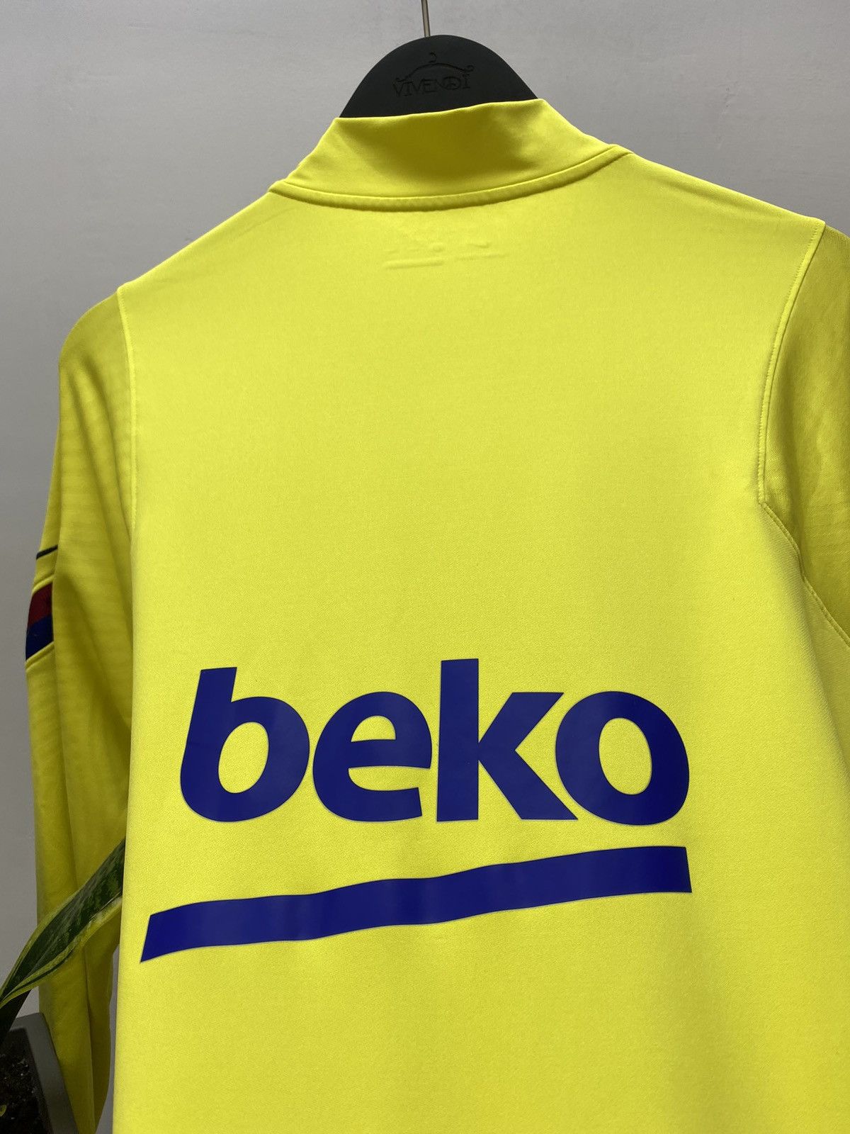 Other FC Barcelona Strike Training Long Sleeve Top 1/4 zip Men’s Size US XXL / EU 58 / 5 - 24 Thumbnail