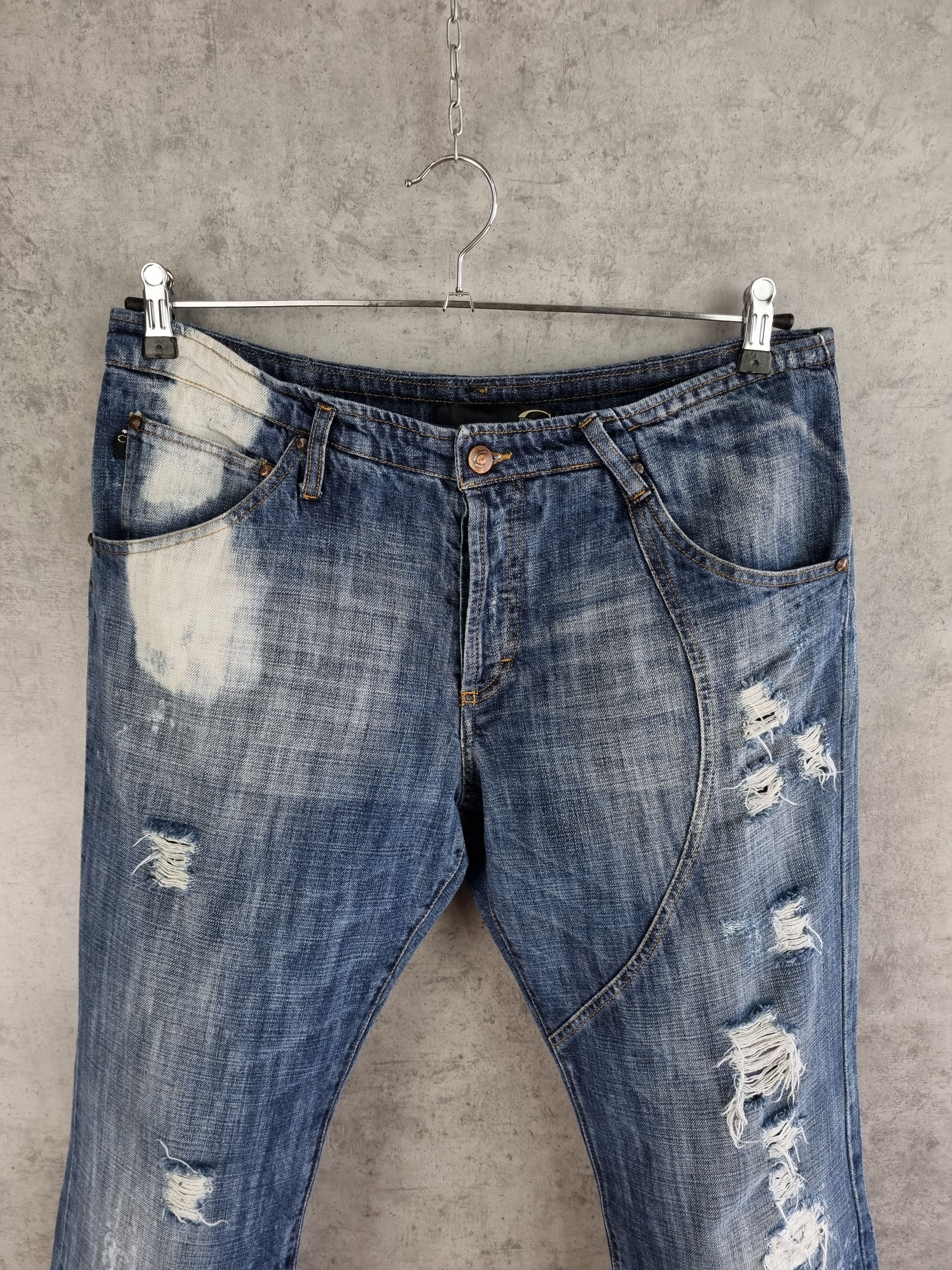 Just Cavalli × Roberto Cavalli Ripped Cavalli Destroyed Art Painter relaxed fit Jeans Size US 33 - 4 Thumbnail