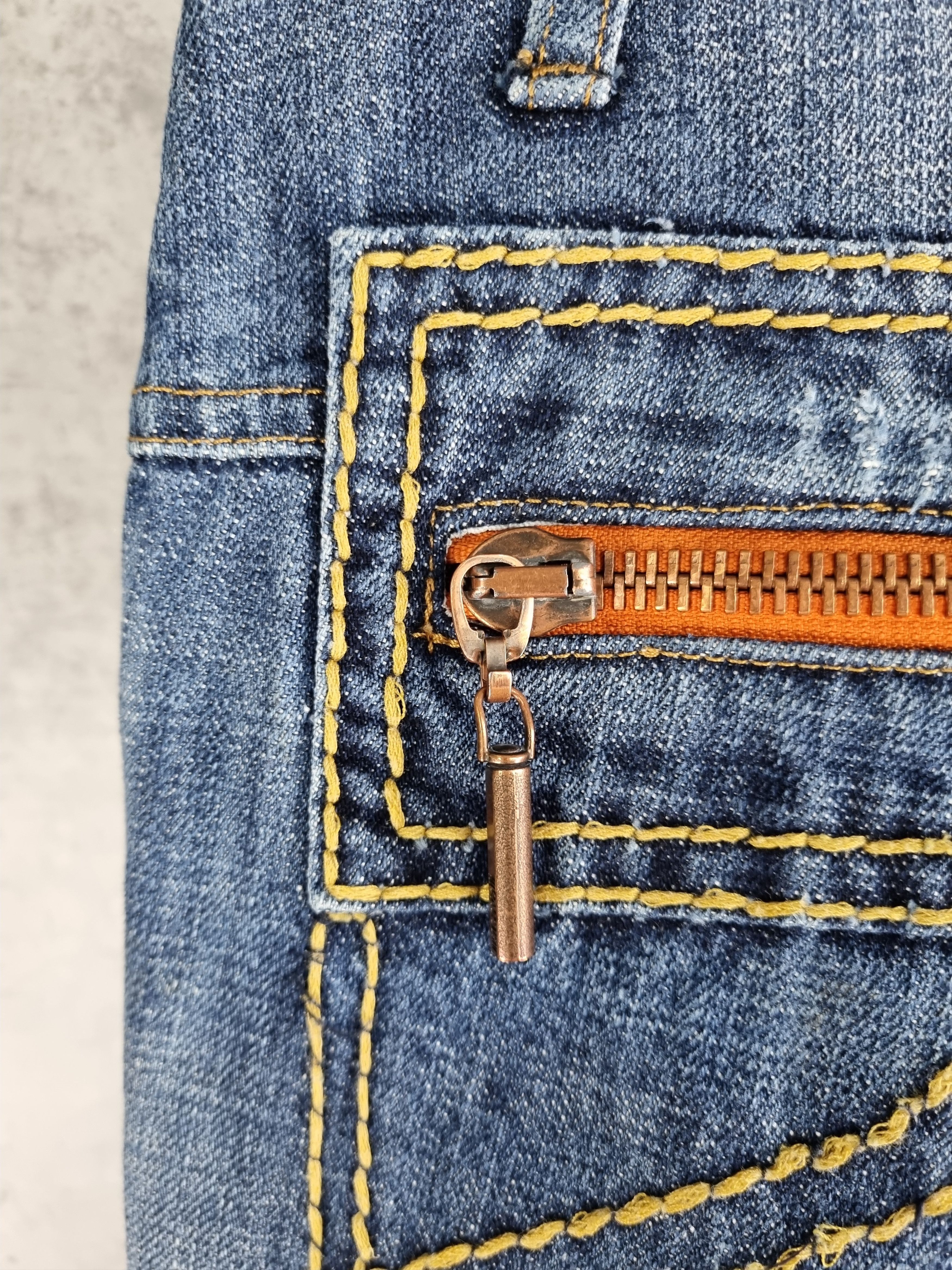 Just Cavalli × Roberto Cavalli Ripped Cavalli Destroyed Art Painter relaxed fit Jeans Size US 33 - 8 Thumbnail