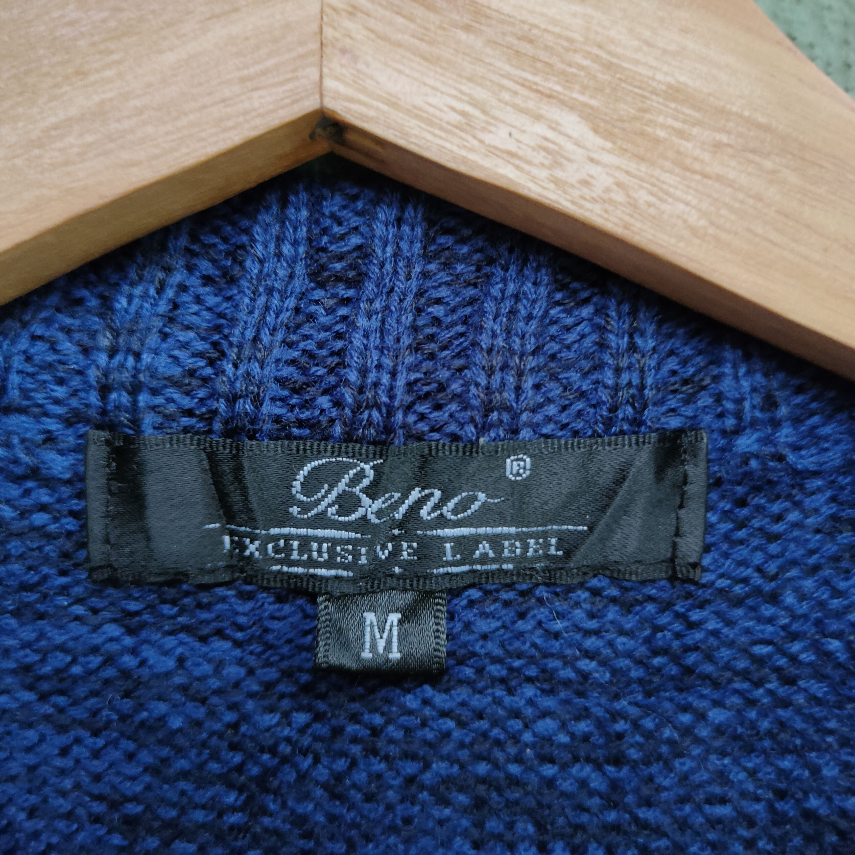 Aran Isles Knitwear Vintage BENO EXCLUSIVE LABEL Navajo Knitwear Sweater Jumper Size US S / EU 44-46 / 1 - 8 Thumbnail