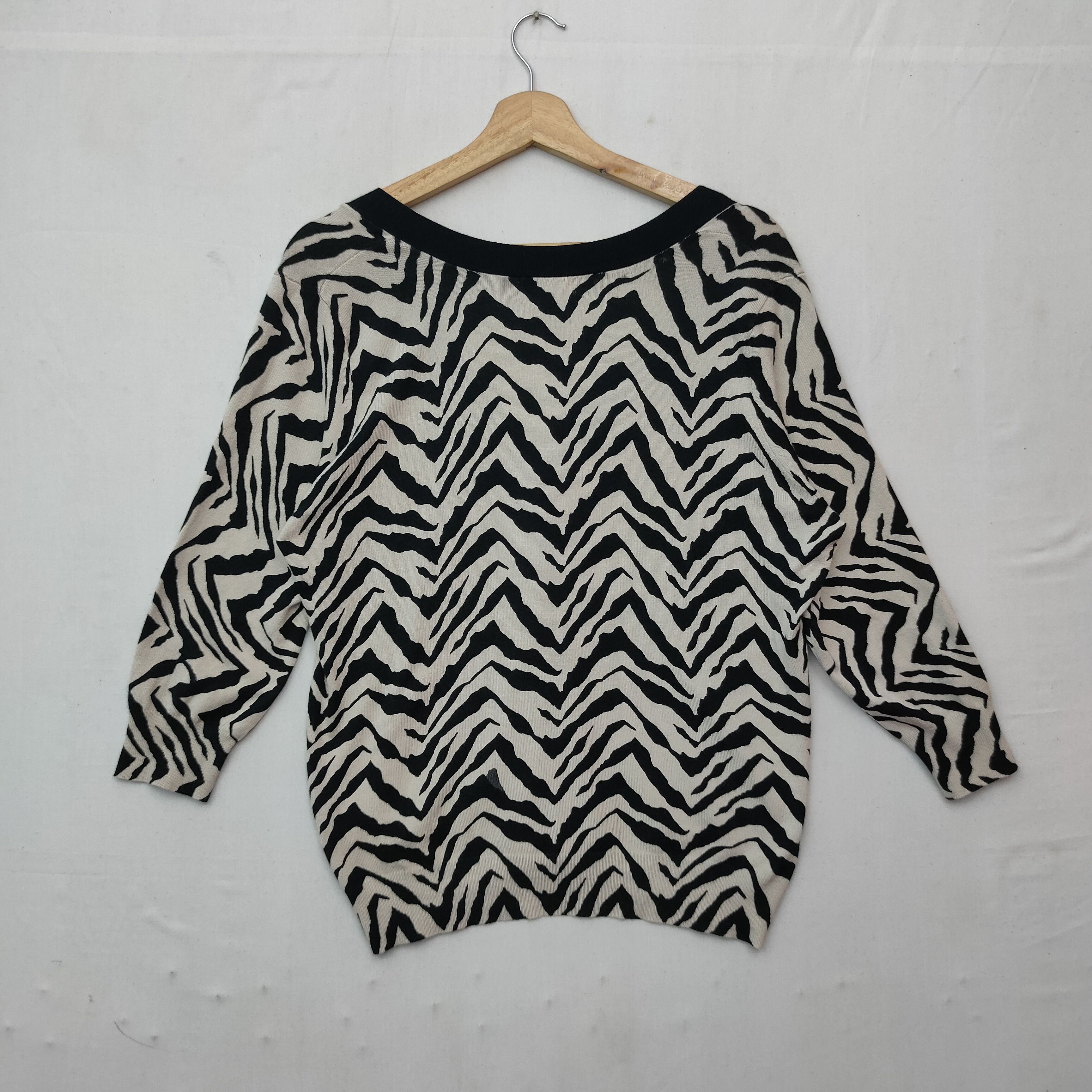 Joseph Vintage JOSEPH A. Zebra Stripe Cardigan Knitwear Size US M / EU 48-50 / 2 - 11 Thumbnail