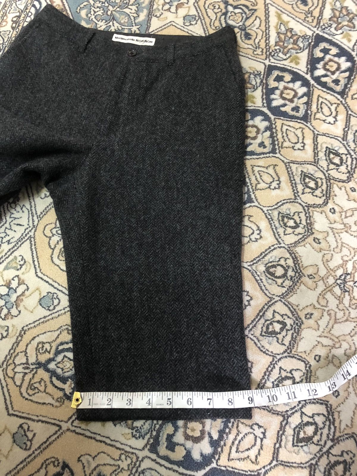 Mademoiselle Non Non Vintage Mademoiselle NON NON by Issey Miyake Wool Short Pant Size US 30 / EU 46 - 22 Thumbnail