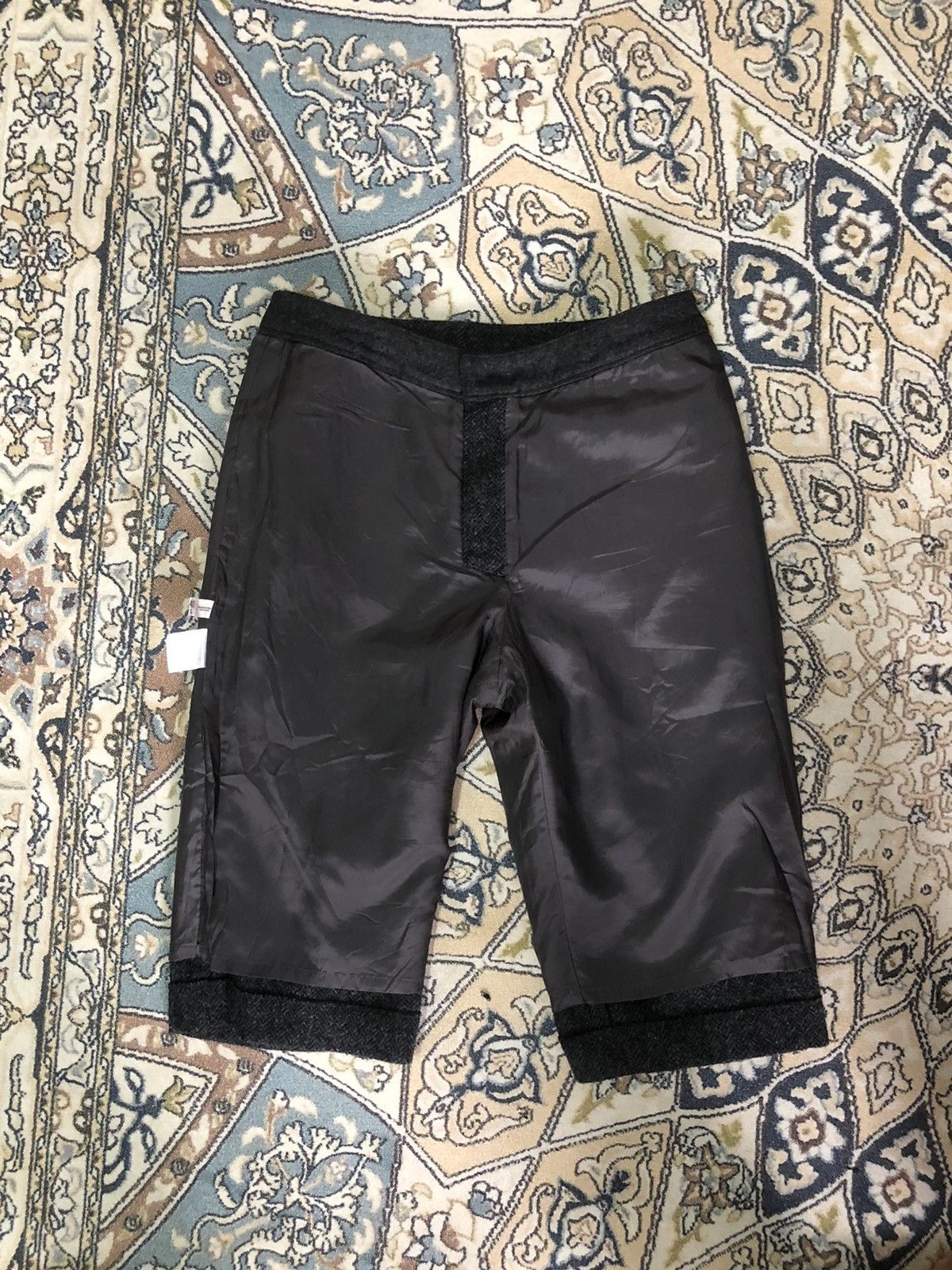 Mademoiselle Non Non Vintage Mademoiselle NON NON by Issey Miyake Wool Short Pant Size US 30 / EU 46 - 15 Thumbnail