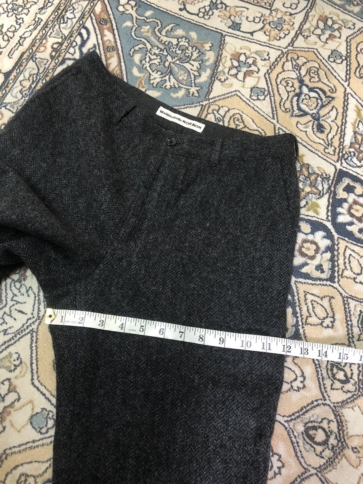 Mademoiselle Non Non Vintage Mademoiselle NON NON by Issey Miyake Wool Short Pant Size US 30 / EU 46 - 19 Thumbnail