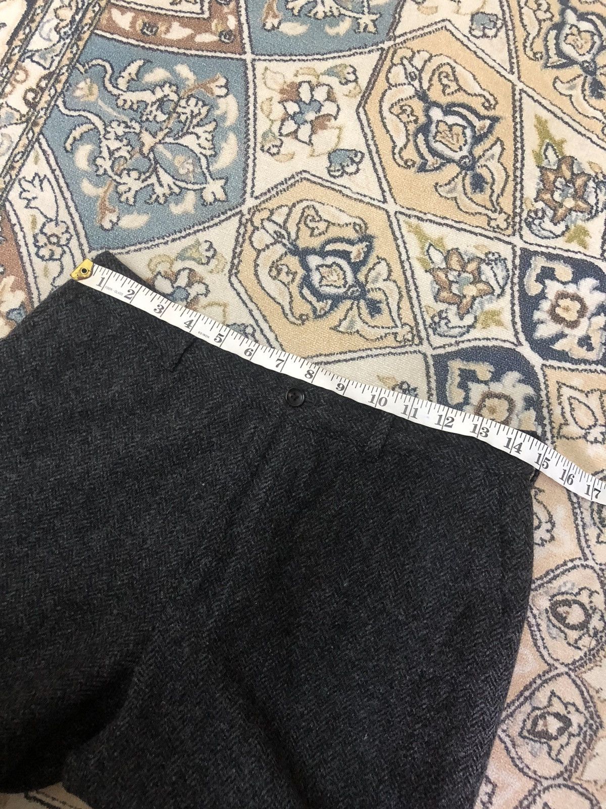 Mademoiselle Non Non Vintage Mademoiselle NON NON by Issey Miyake Wool Short Pant Size US 30 / EU 46 - 17 Thumbnail