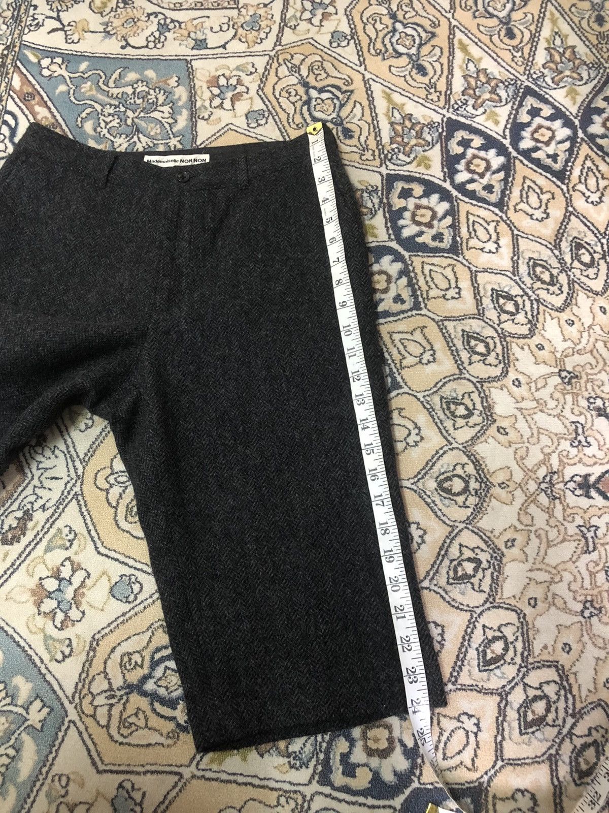 Mademoiselle Non Non Vintage Mademoiselle NON NON by Issey Miyake Wool Short Pant Size US 30 / EU 46 - 21 Thumbnail