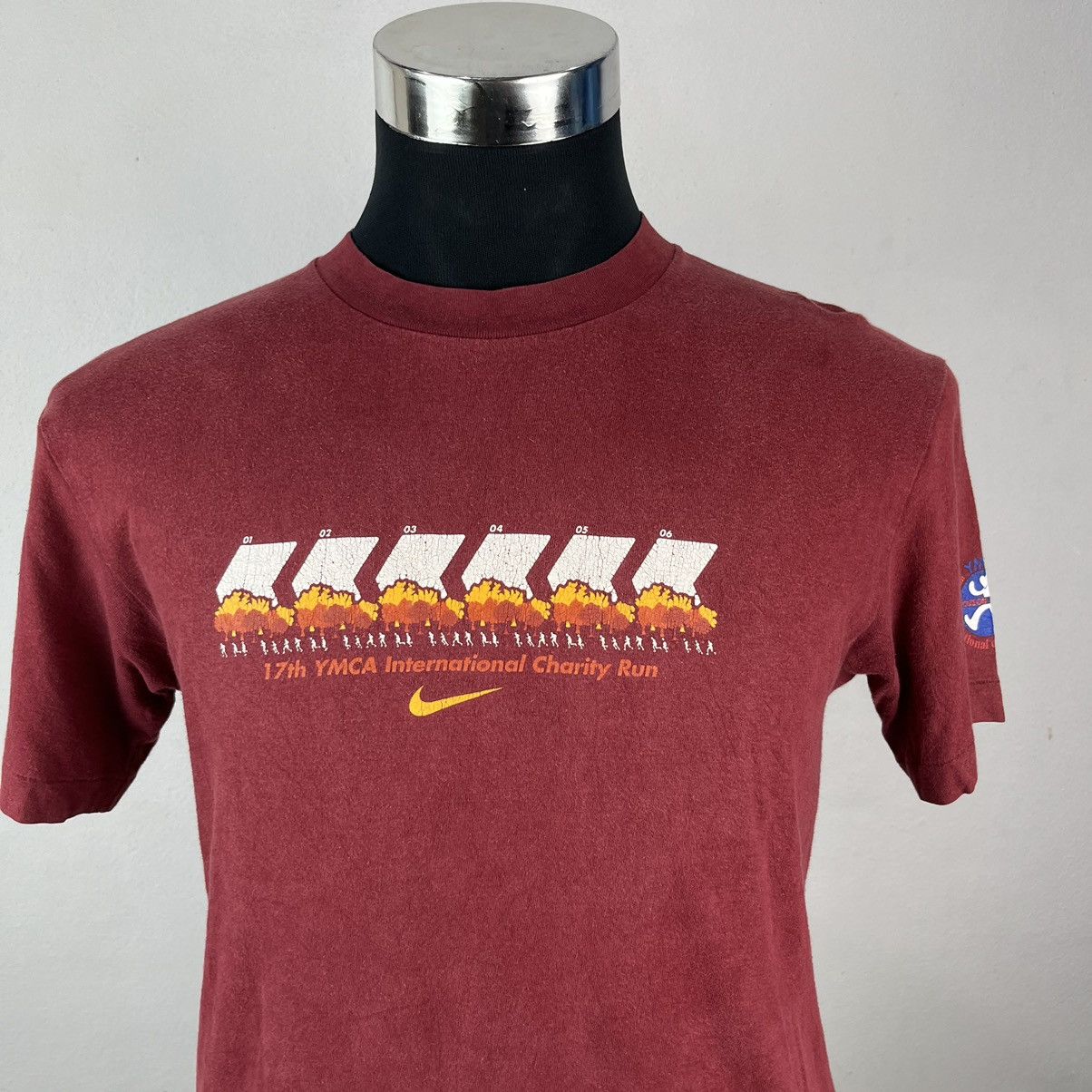 Nike × Vintage Vtg nike 17th YMCA International Charity Run Size US S / EU 44-46 / 1 - 2 Thumbnail